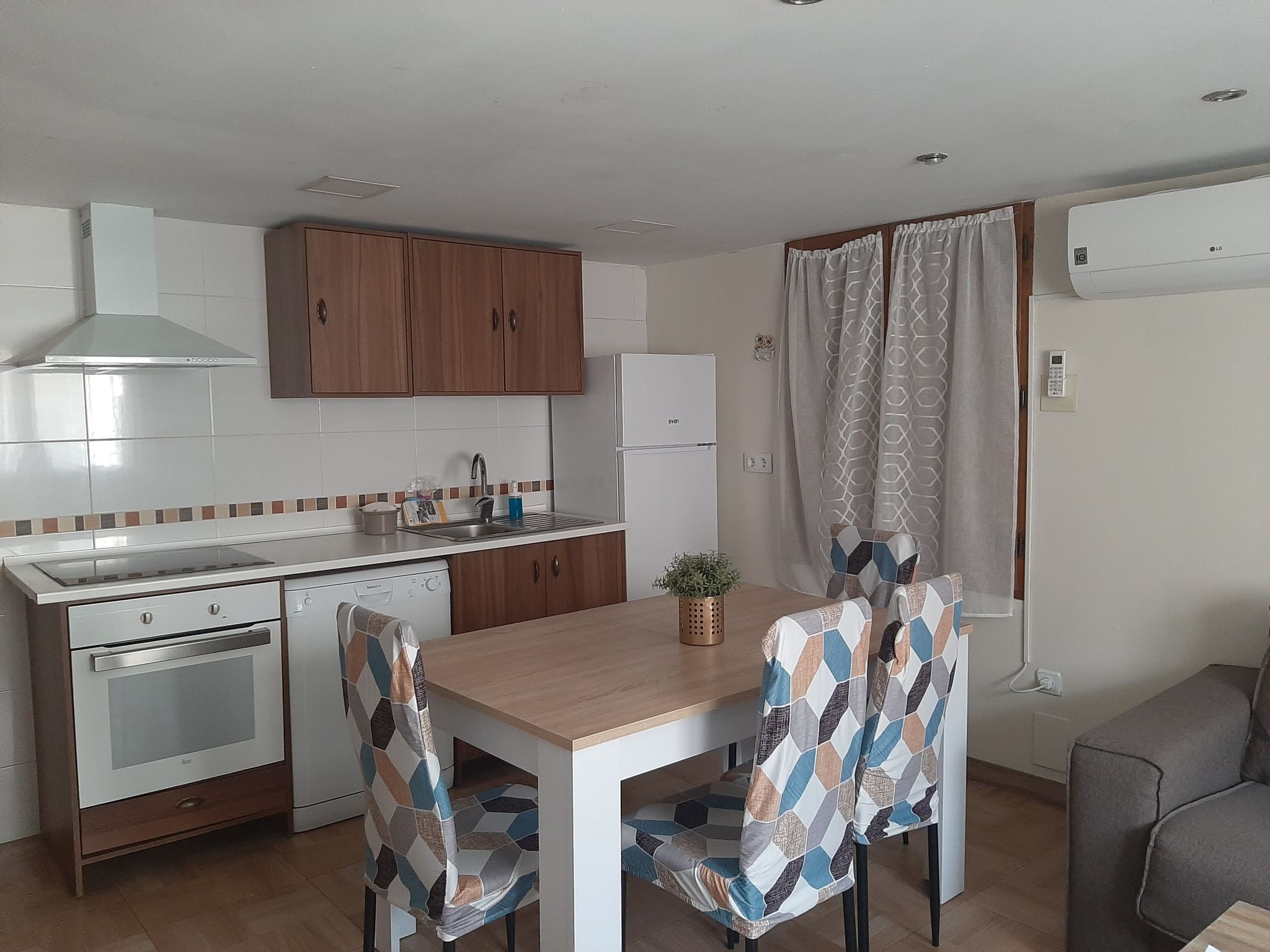 Casa rural hospital del temple-Inside