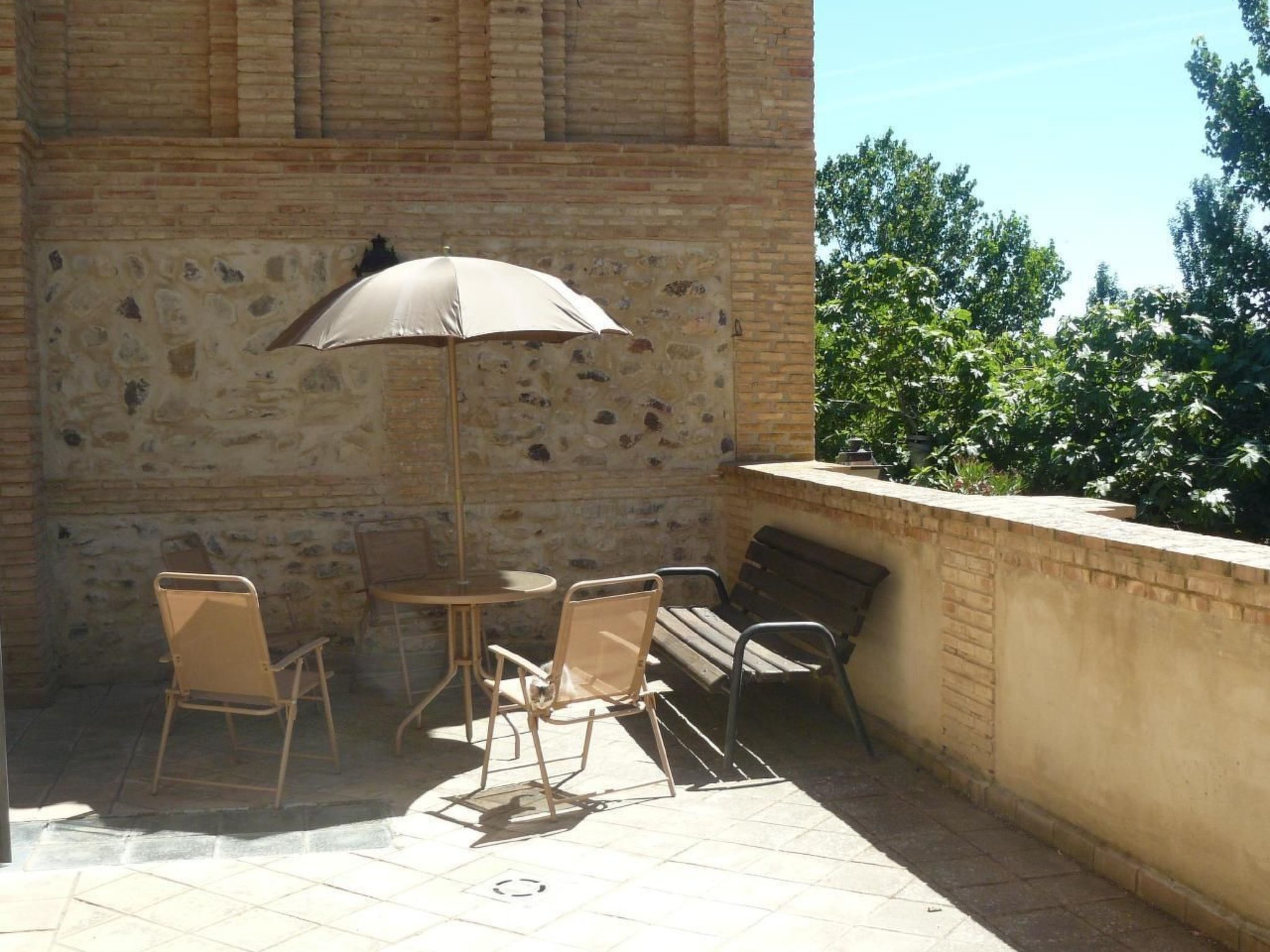 Torre de Campos in Ainzón - Hauptgebäude — Terrace (2 of 22)