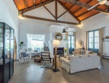 Vrijstaande Haciënda met privézwembad op 38000m² terrein bij Marchena - thumbnail 6