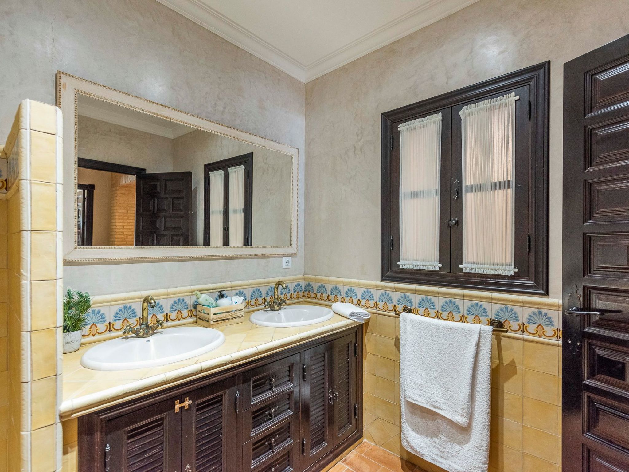 Landhaus La Teja-Image-tags.info