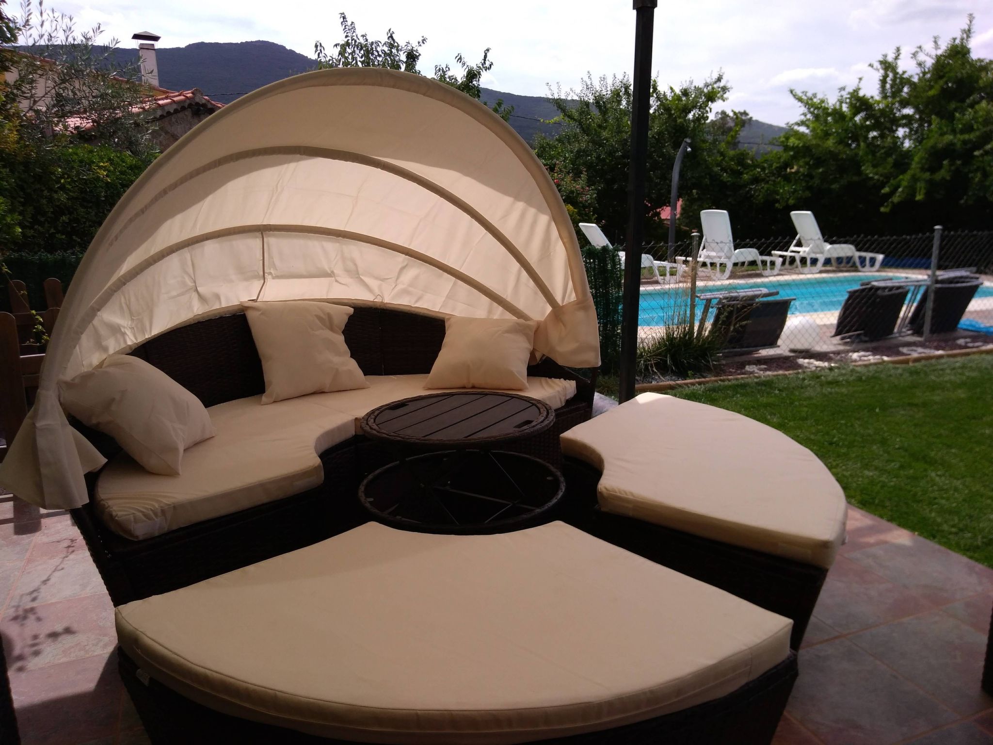 Sehr gepflegtes Ferienhaus im typisch spanischen Stil mit Garten, zwei Terrasse