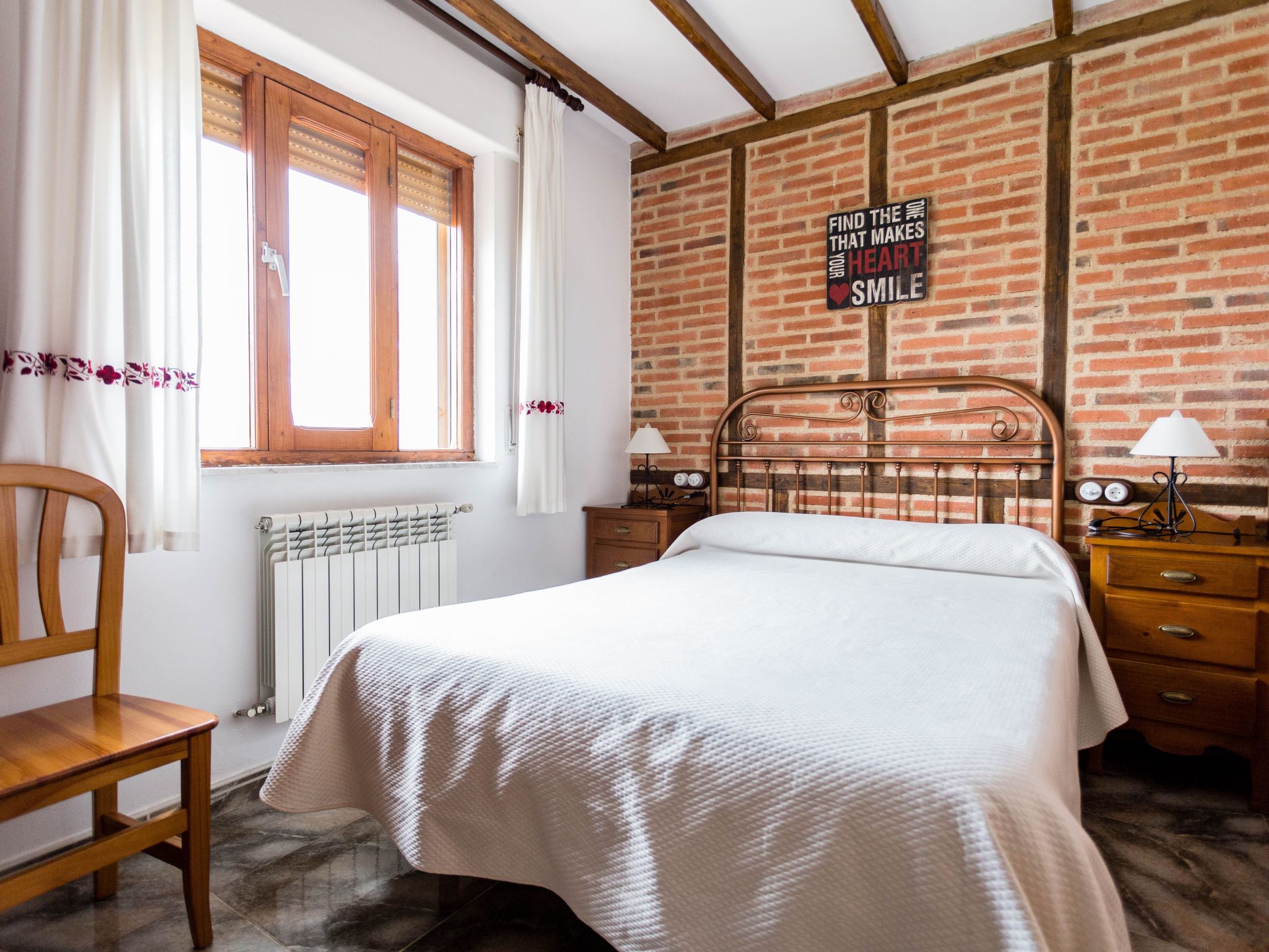 Sehr gepflegtes Ferienhaus im typisch spanischen Stil mit Garten, zwei Terrasse-Image-tags.info