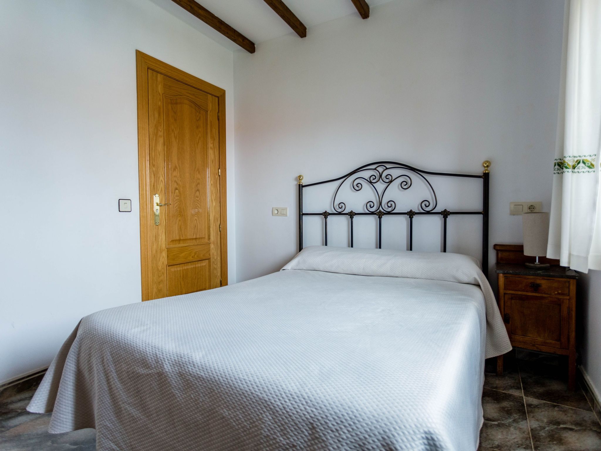 Sehr gepflegtes Ferienhaus im typisch spanischen Stil mit Garten, zwei Terrasse-Image-tags.info