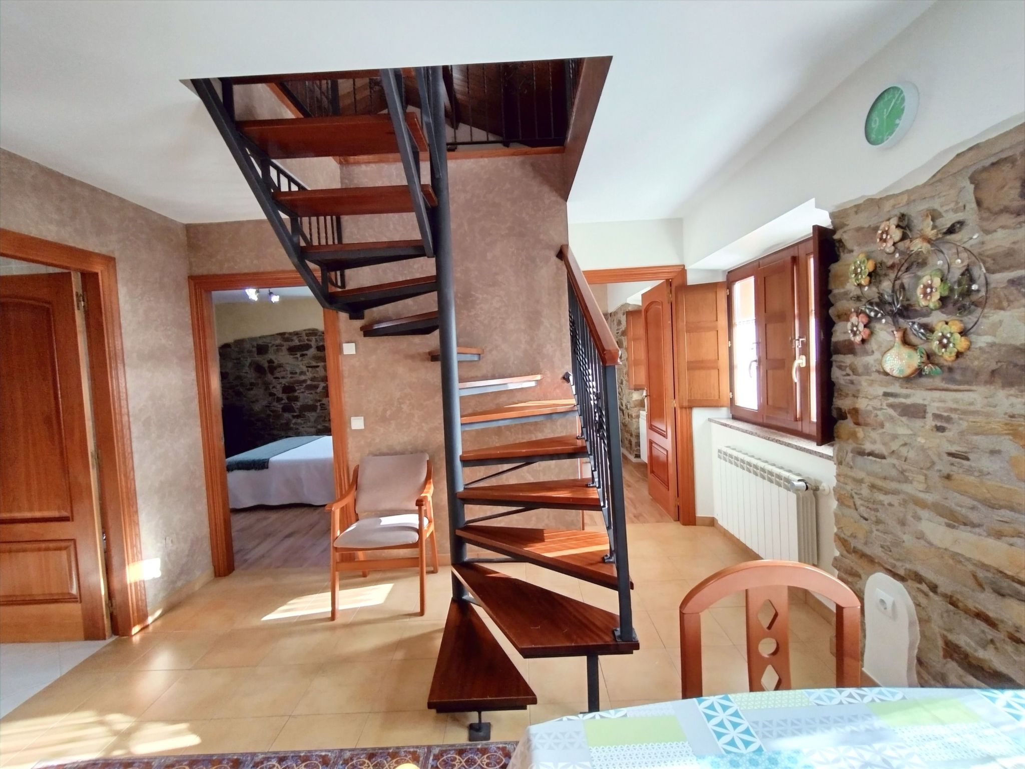 Schönes Duplex mit Aussicht, Pool und Garten-Binnen