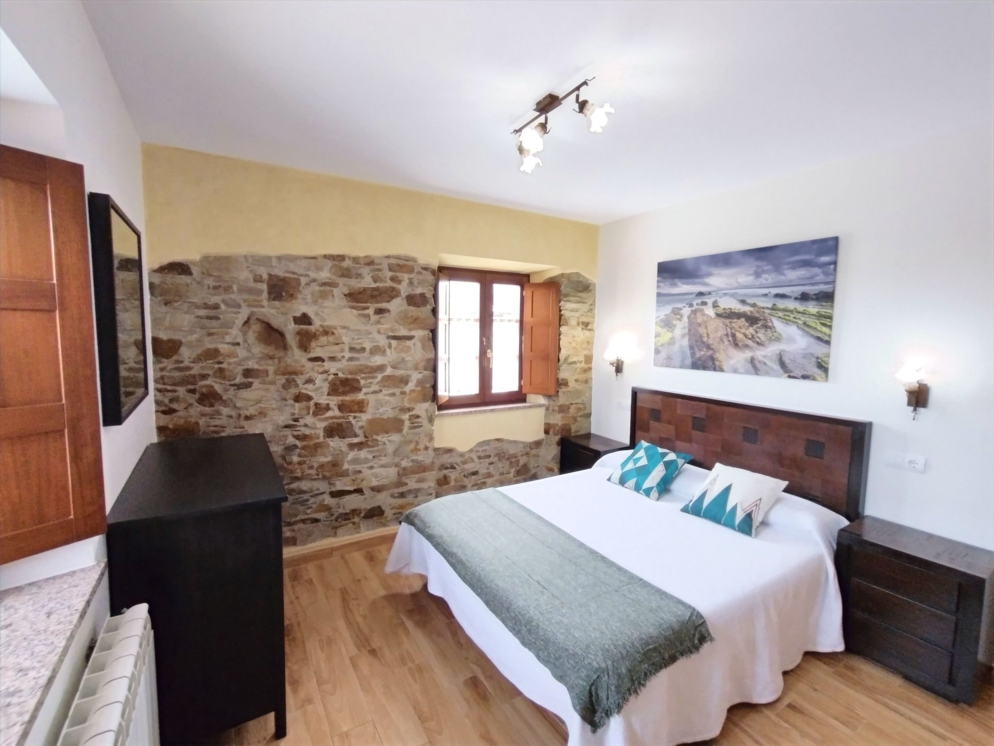 Schönes Duplex mit Aussicht, Pool und Garten-Binnen