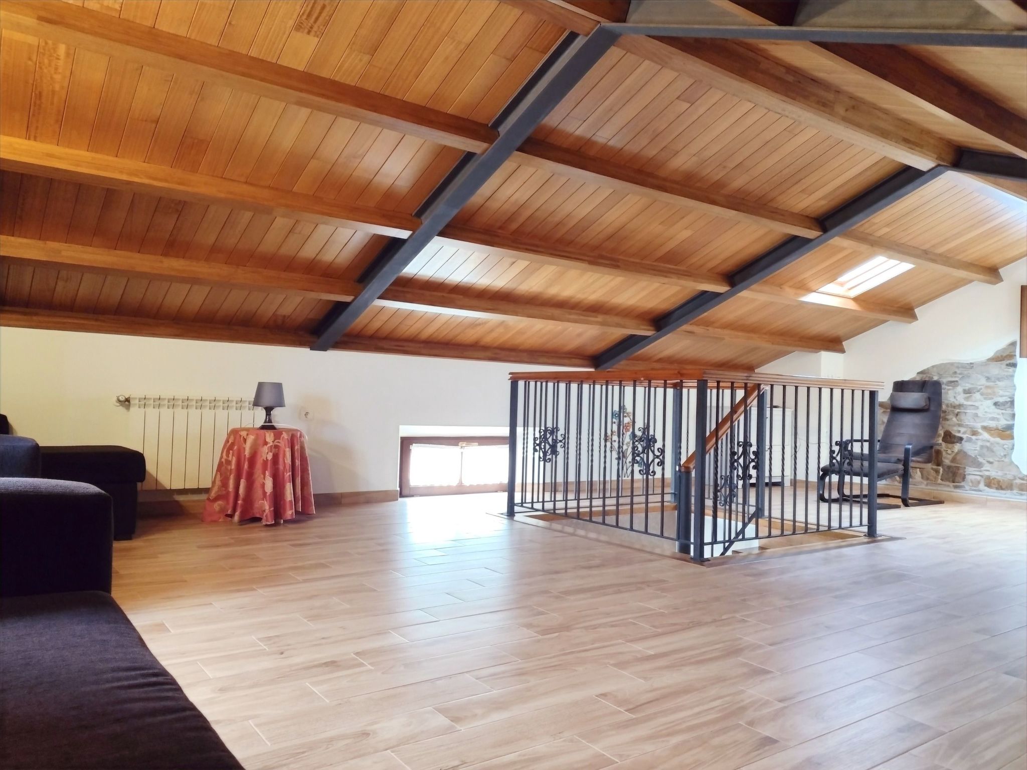 Schönes Duplex mit Aussicht, Pool und Garten-Binnen