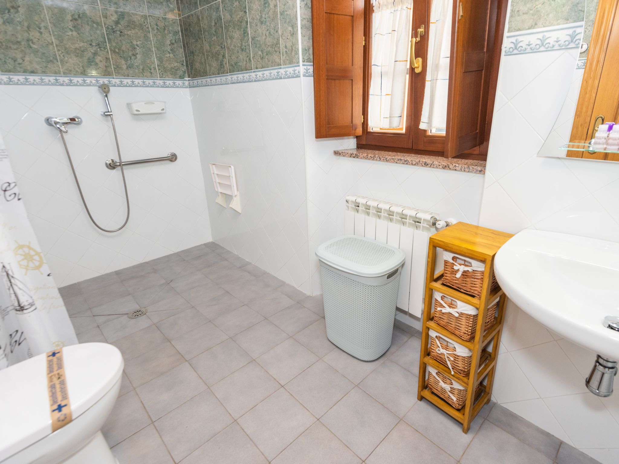 Authentiek Spaans verblijf aan de golfbaan in Santa Gadea, vlakbij zee - foto 3