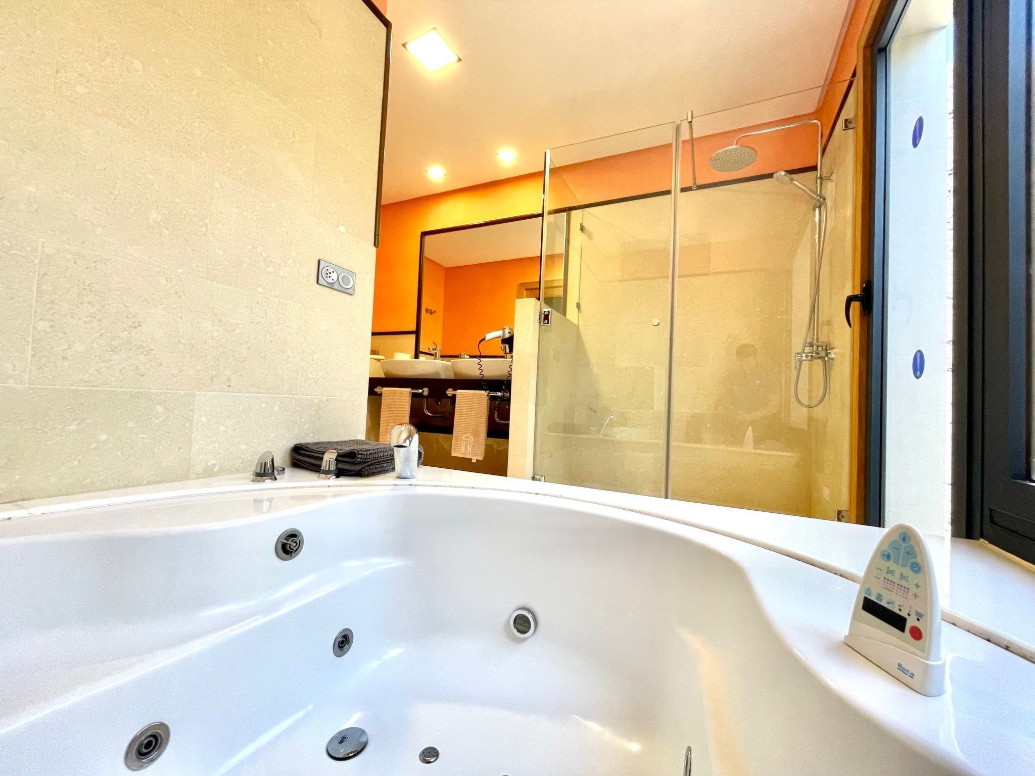 Mamma Mia B Luxus-Villen-Binnen