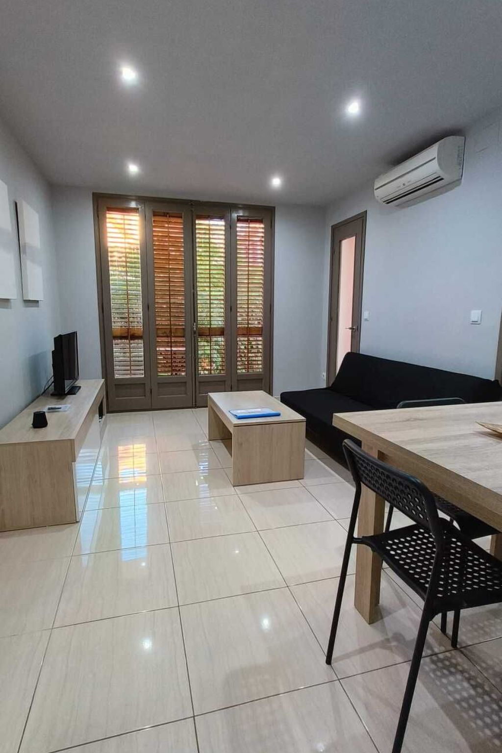 Wohnung "Stockwerk 1" mit Balkon