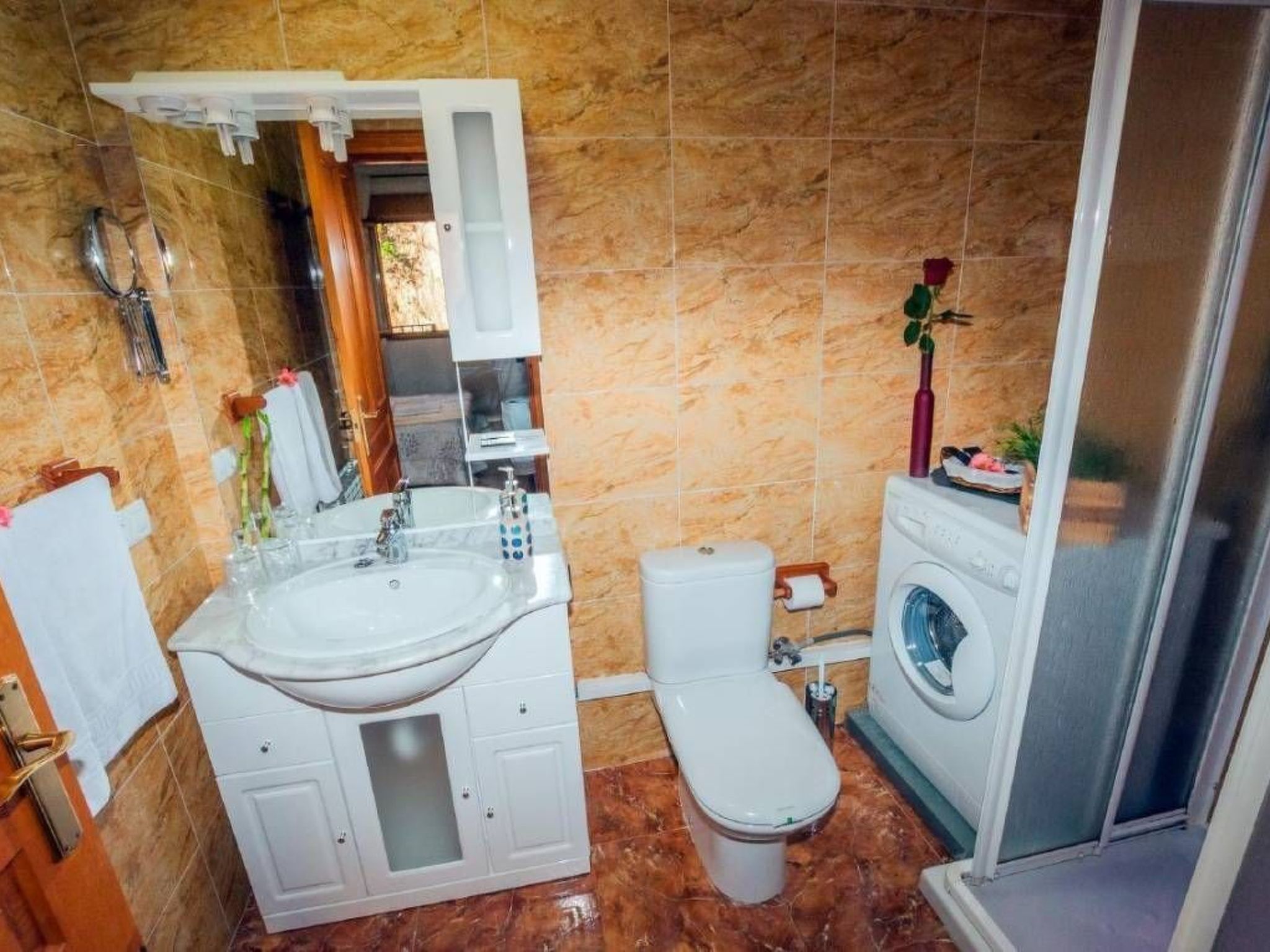 Rural House in the mountain of León-Image-tags.info