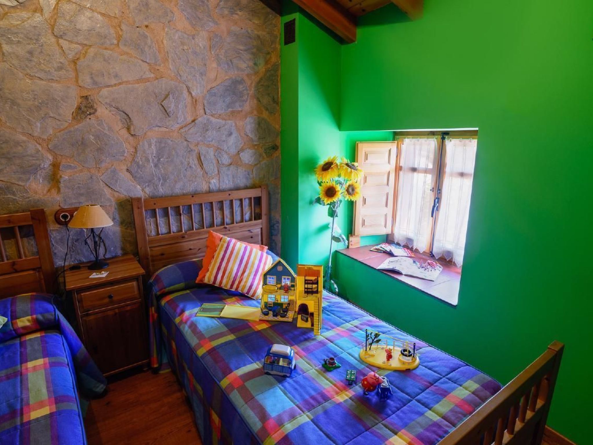 Landhaus im Berg von Leon-Inside