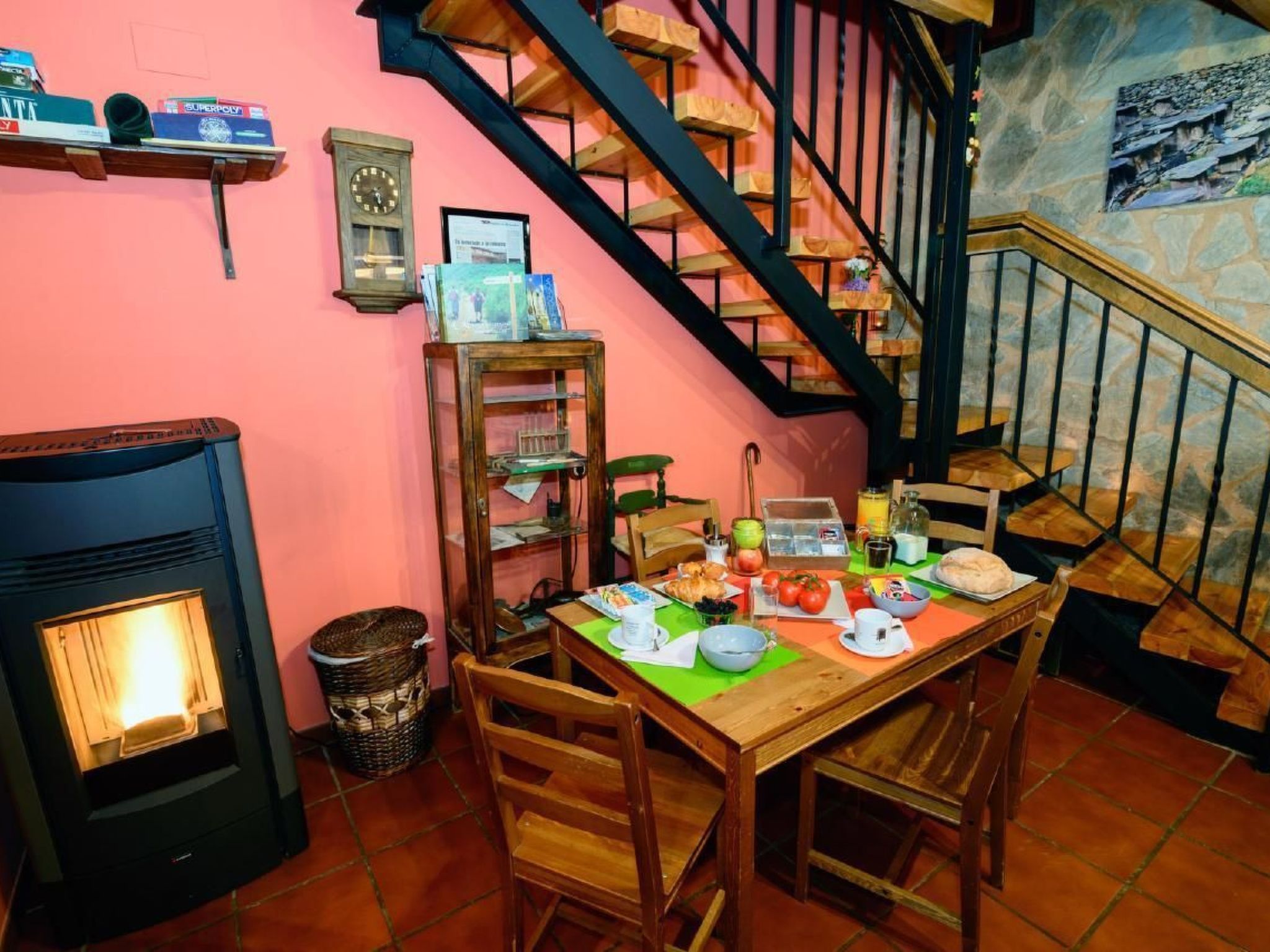 Landhaus im Berg von Leon-Image-tags.info