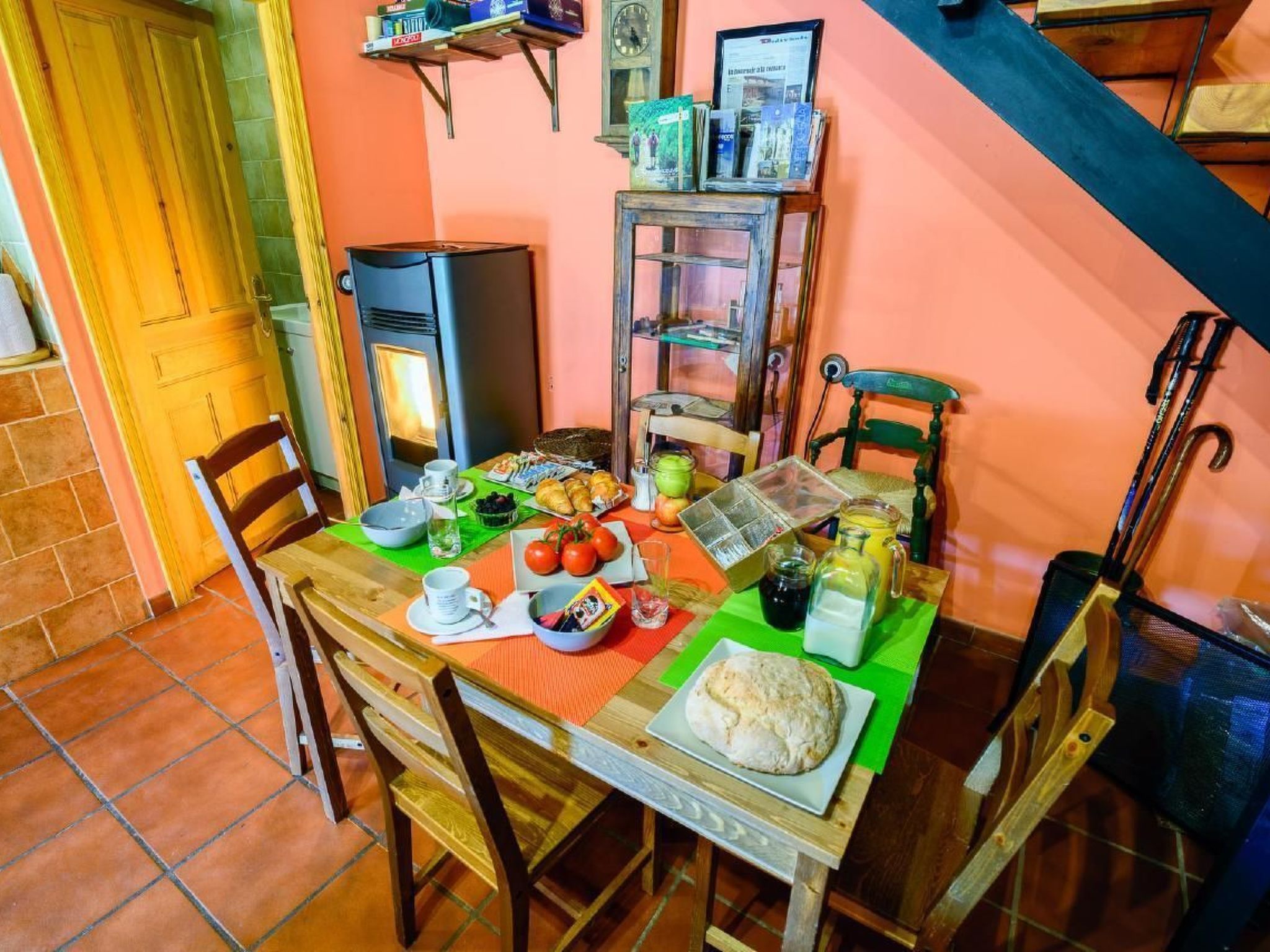 Landhaus im Berg von Leon-Image-tags.info