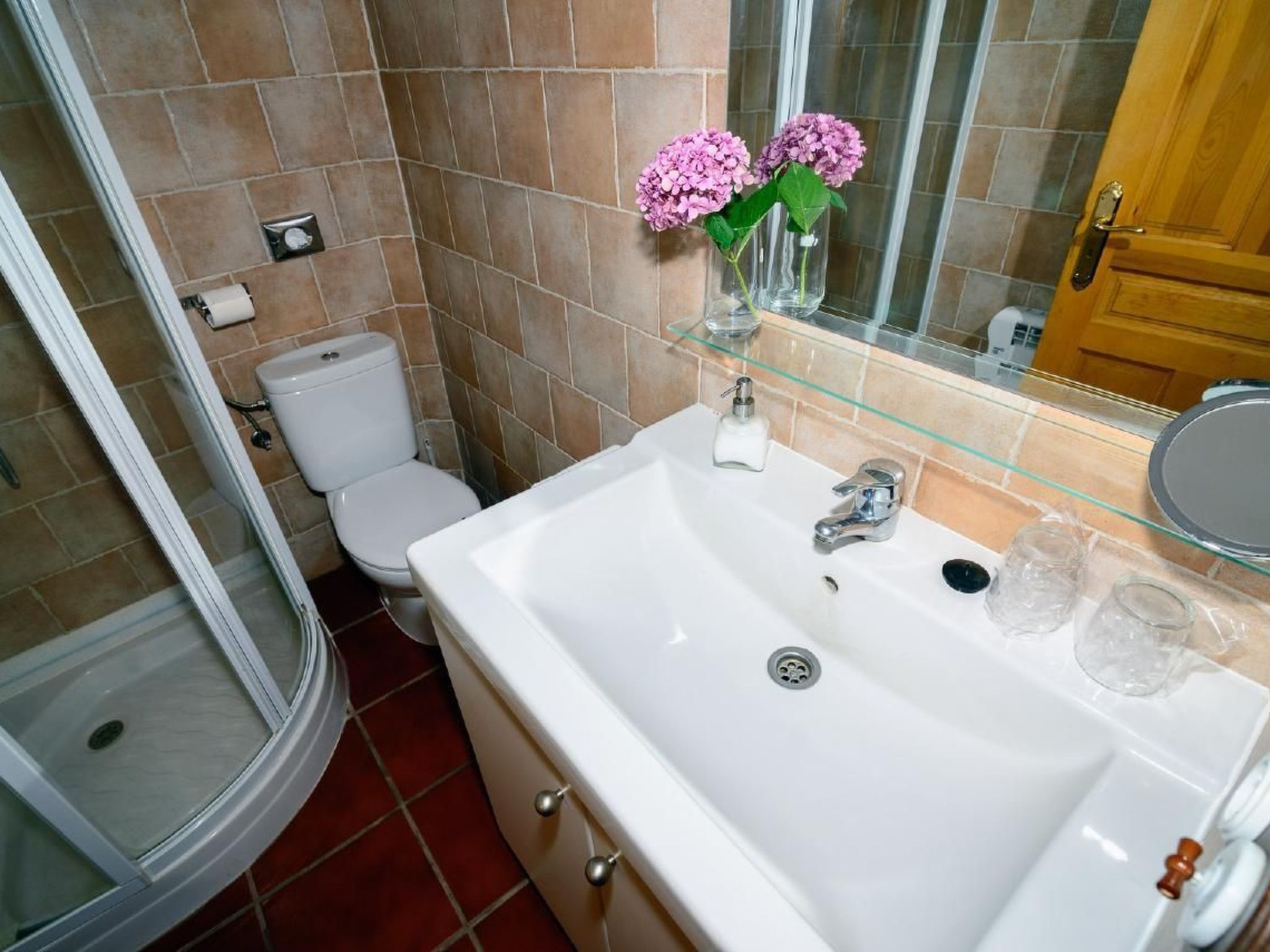 Landhaus im Berg von Leon-Image-tags.info