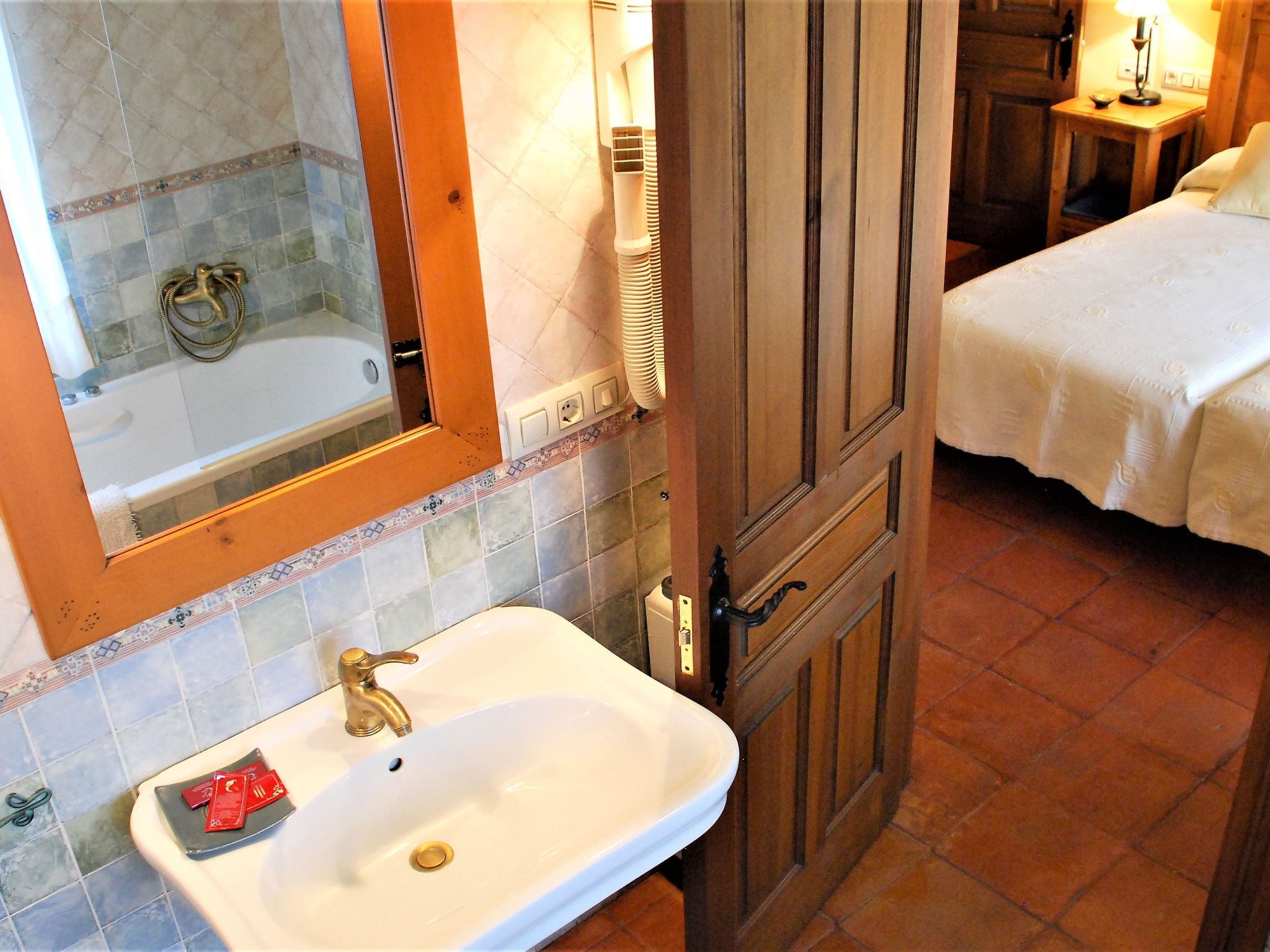 4-Schlafzimmer-Haus mit Schwimmbad