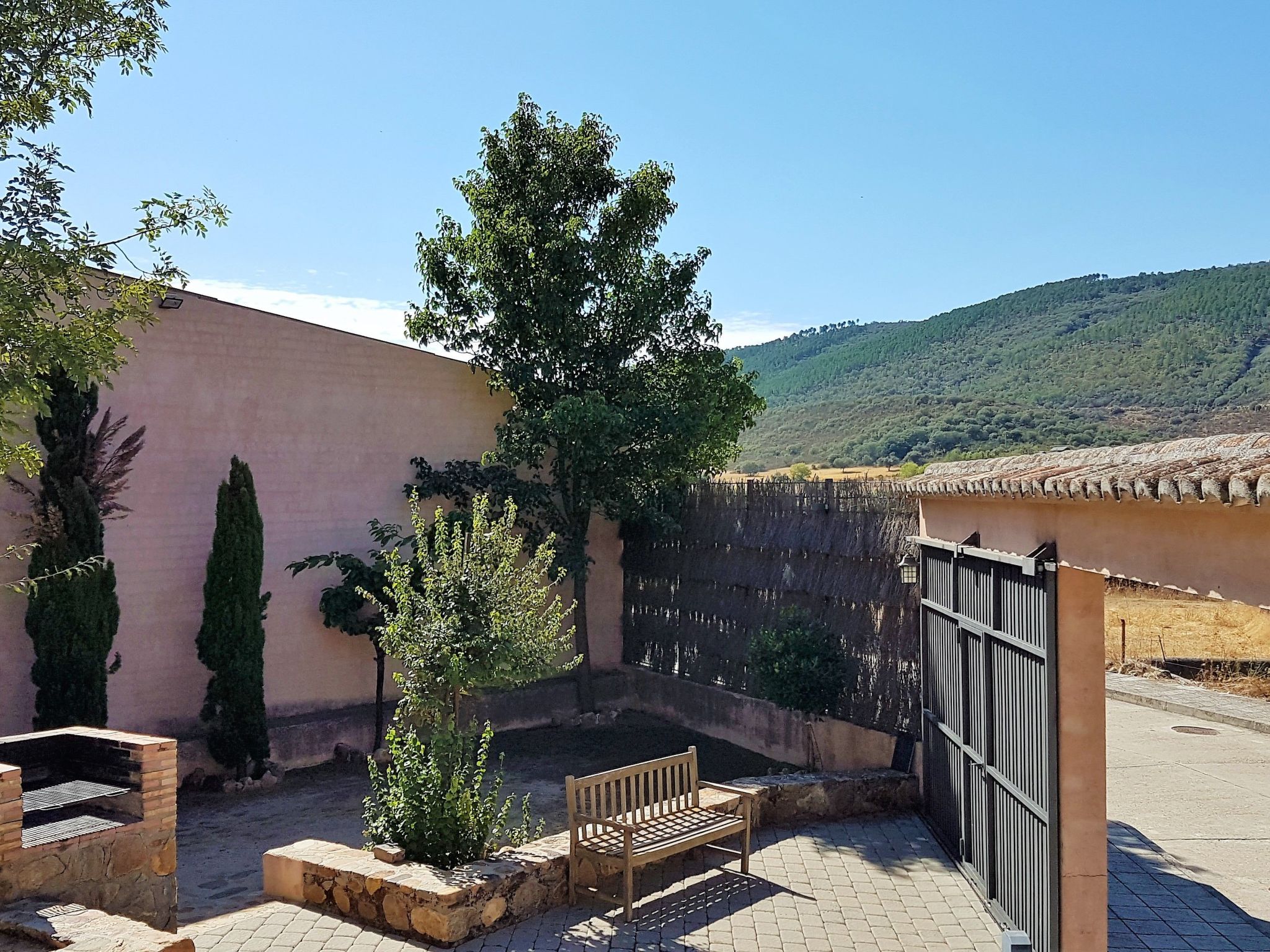 4-Schlafzimmer-Haus mit Schwimmbad-Binnen