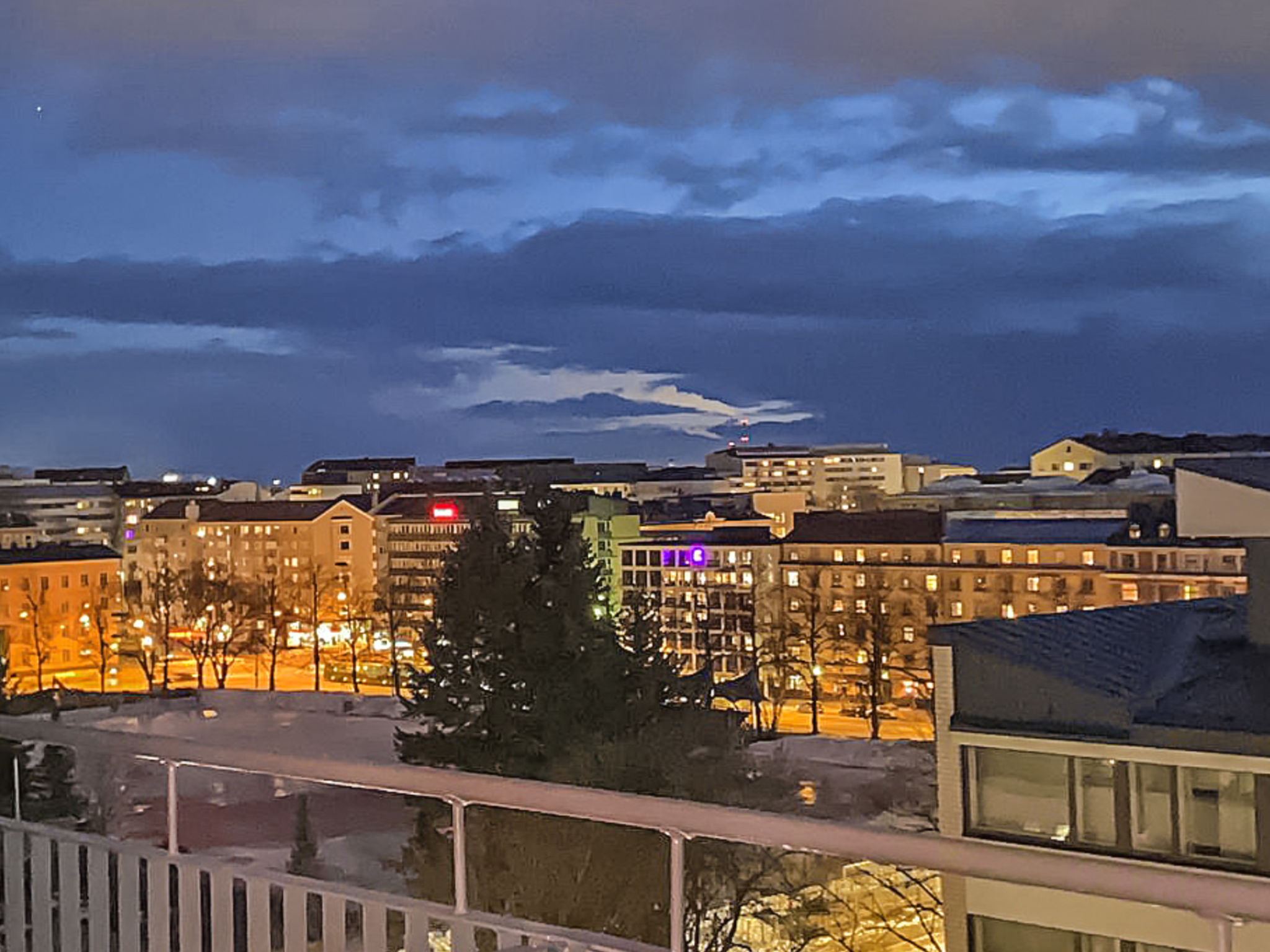 Helsinki rooftop - Binnen