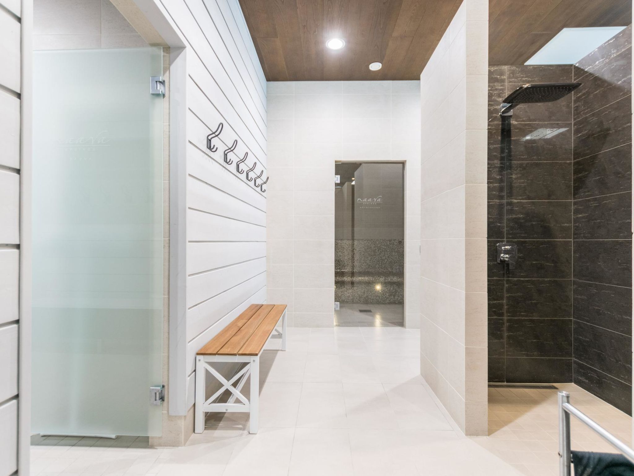 Naava kaarna spa-Binnen