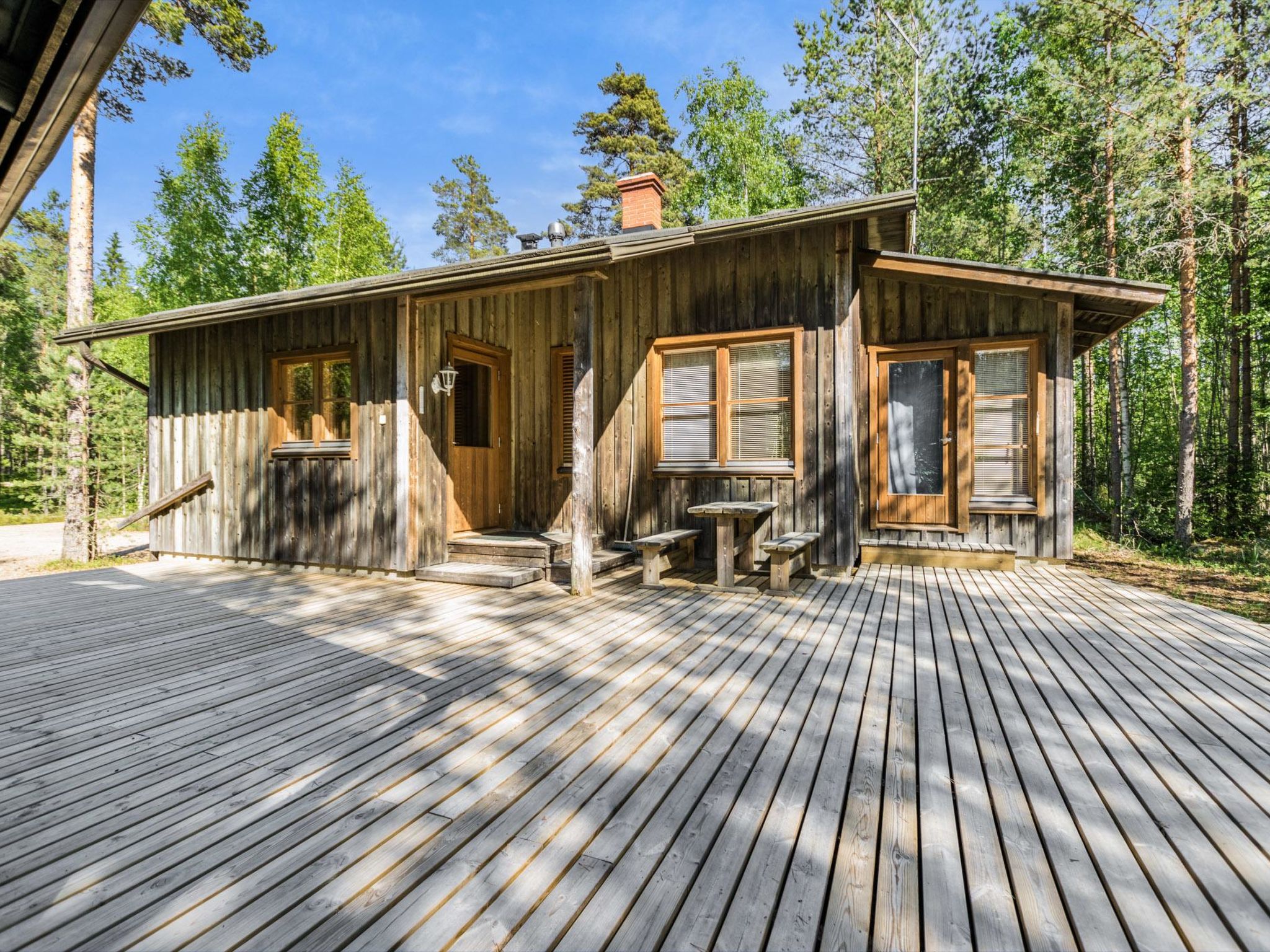 145 km northwest of Tampere, Lauhanvuori National Park 2 km.
Reception in Lauhansarvi nature center, where a food restaurant with A-rights. The nearest beach is 7 km away, there is a possibility to re..