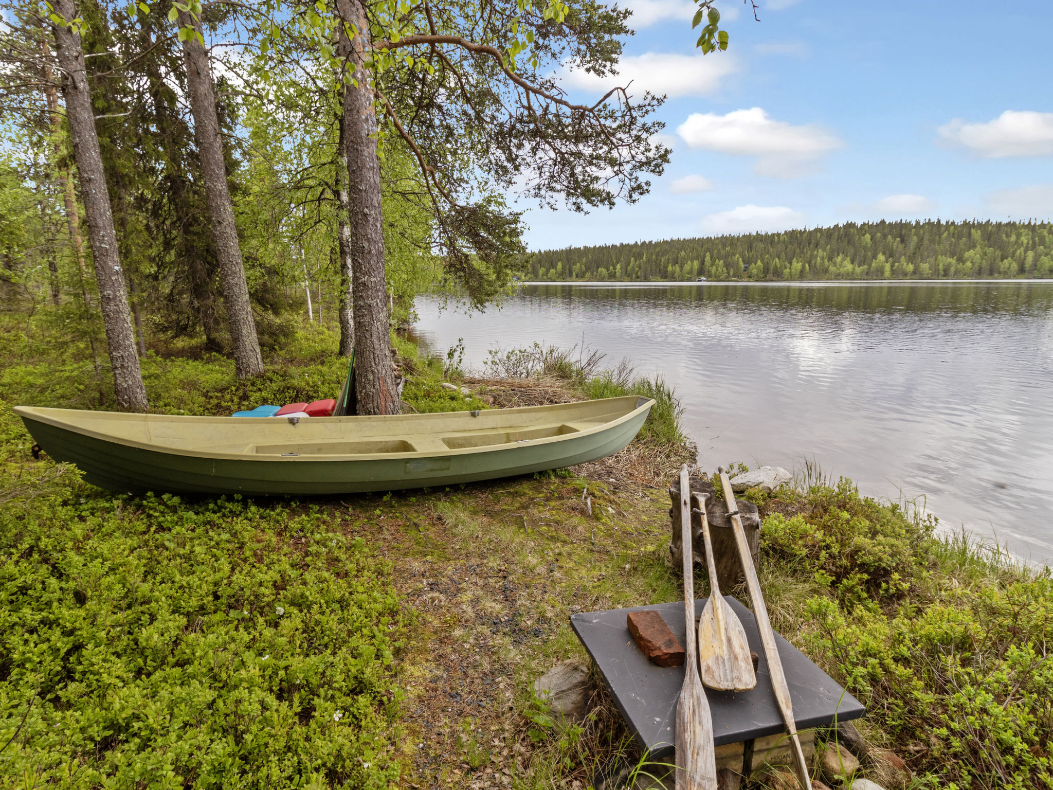 Kuontijärvi b - Binnen
