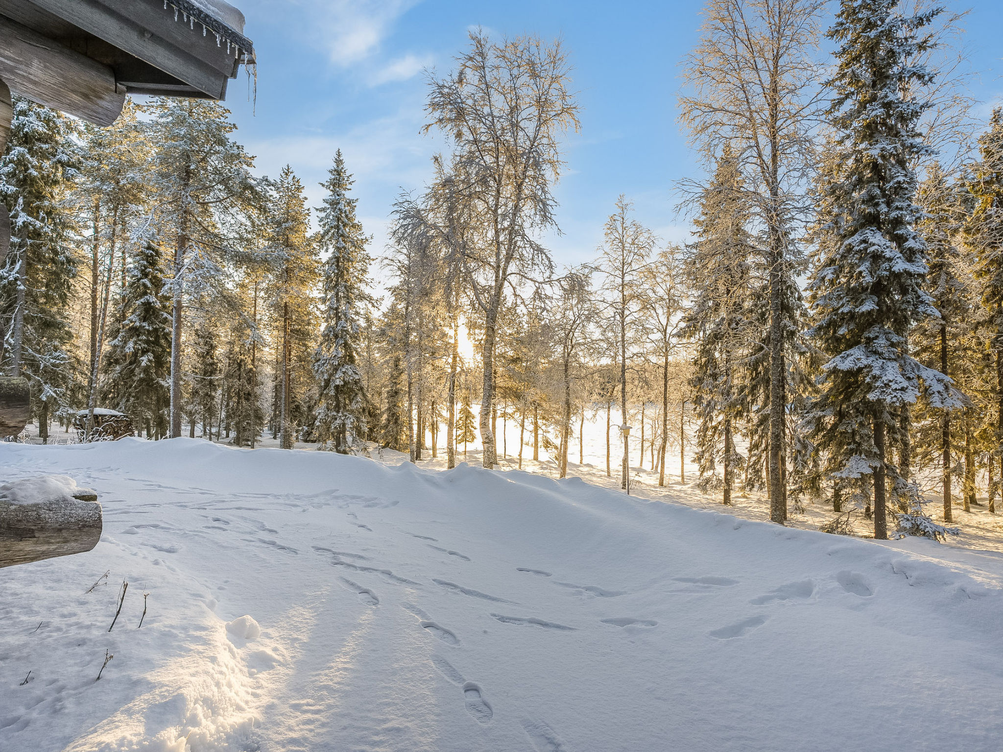 Kuontijärvi a - Binnen