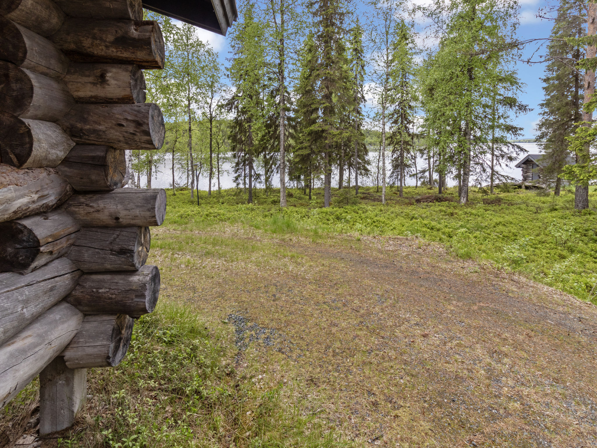Kuontijärvi a - Binnen