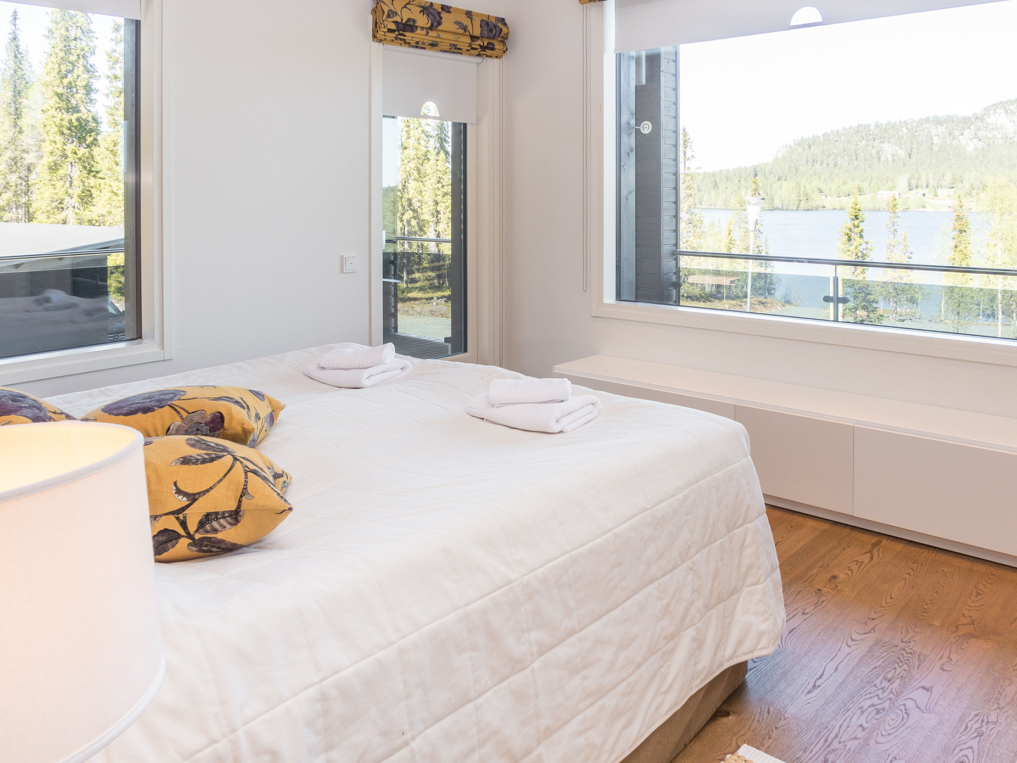 Holy lake chalet b - Binnen