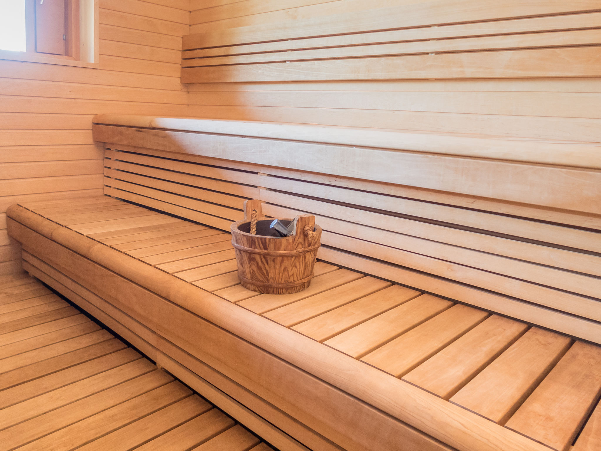 Holy lake chalet b - Binnen