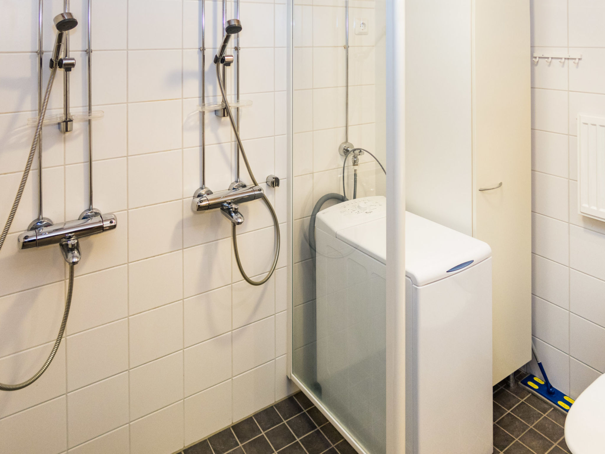 Länsirinne d 16 - Inside