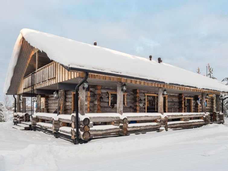 Aan het meer: Ruime kelo blokhut Villa Aurora in Kuusamo