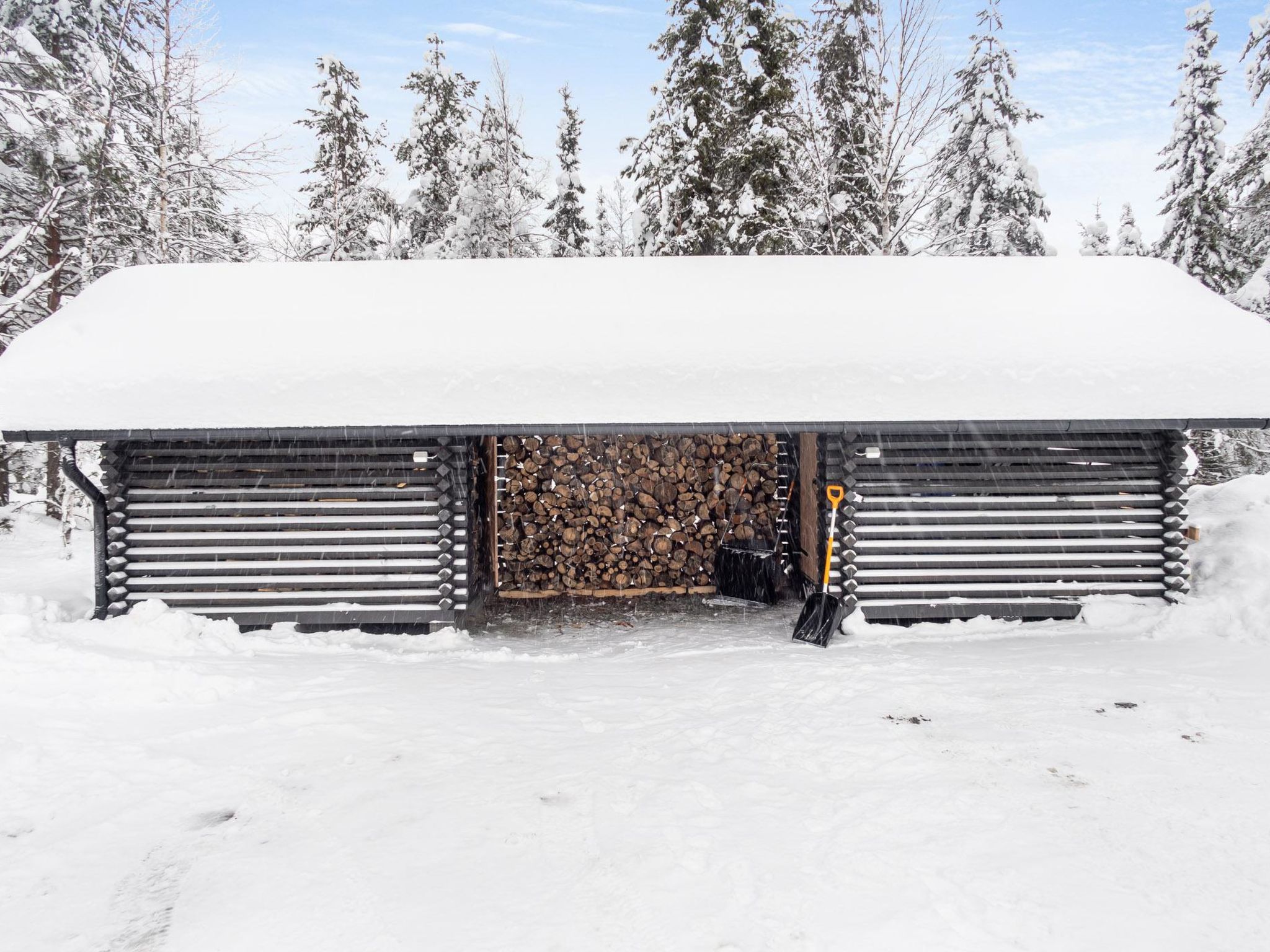 Photo of Vaaranhelmi