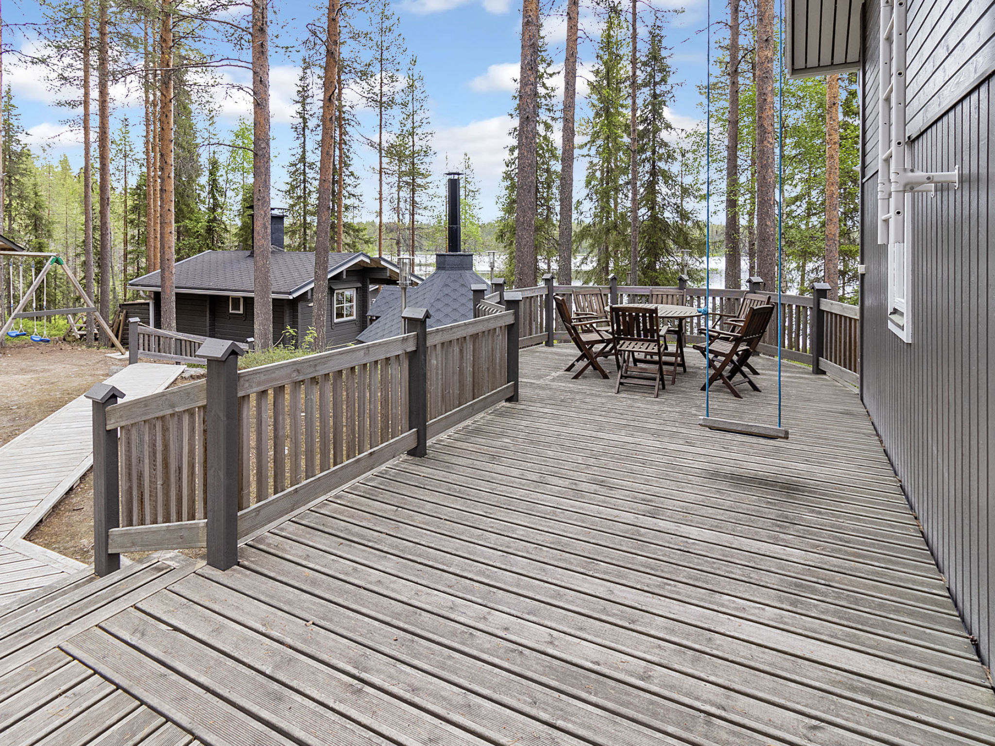 Alakitkanranta - Dedans