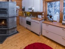 Knus rood vakantiehuis aan meer Kuontijärvi met sauna - thumbnail 4