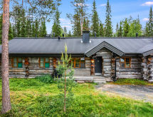 Tunturin Villa Pipo: sfeervol vakantiehuis aan meer in Fins Kuusamo - thumbnail 1