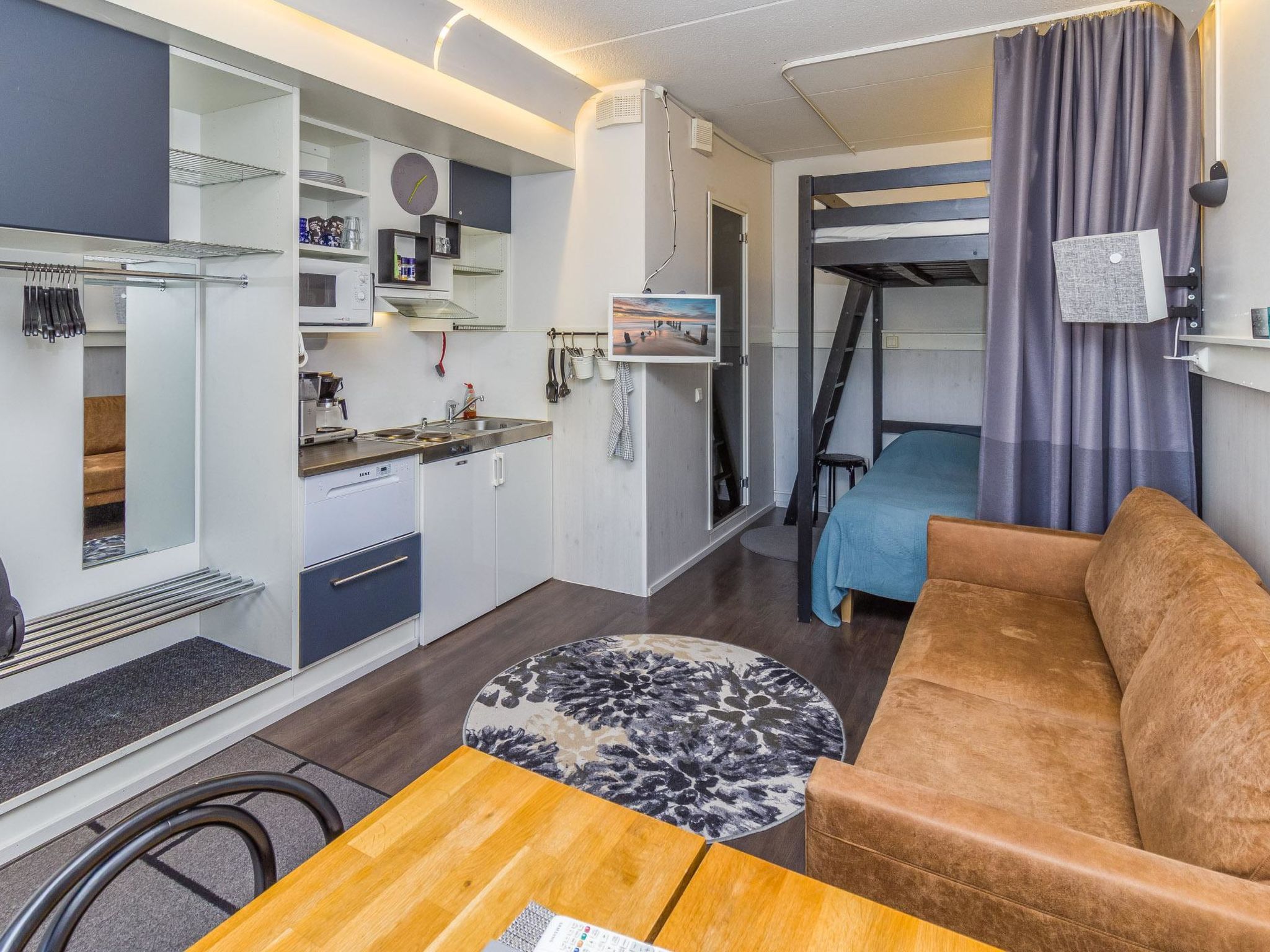 Photo of Vuosselin helmi b21