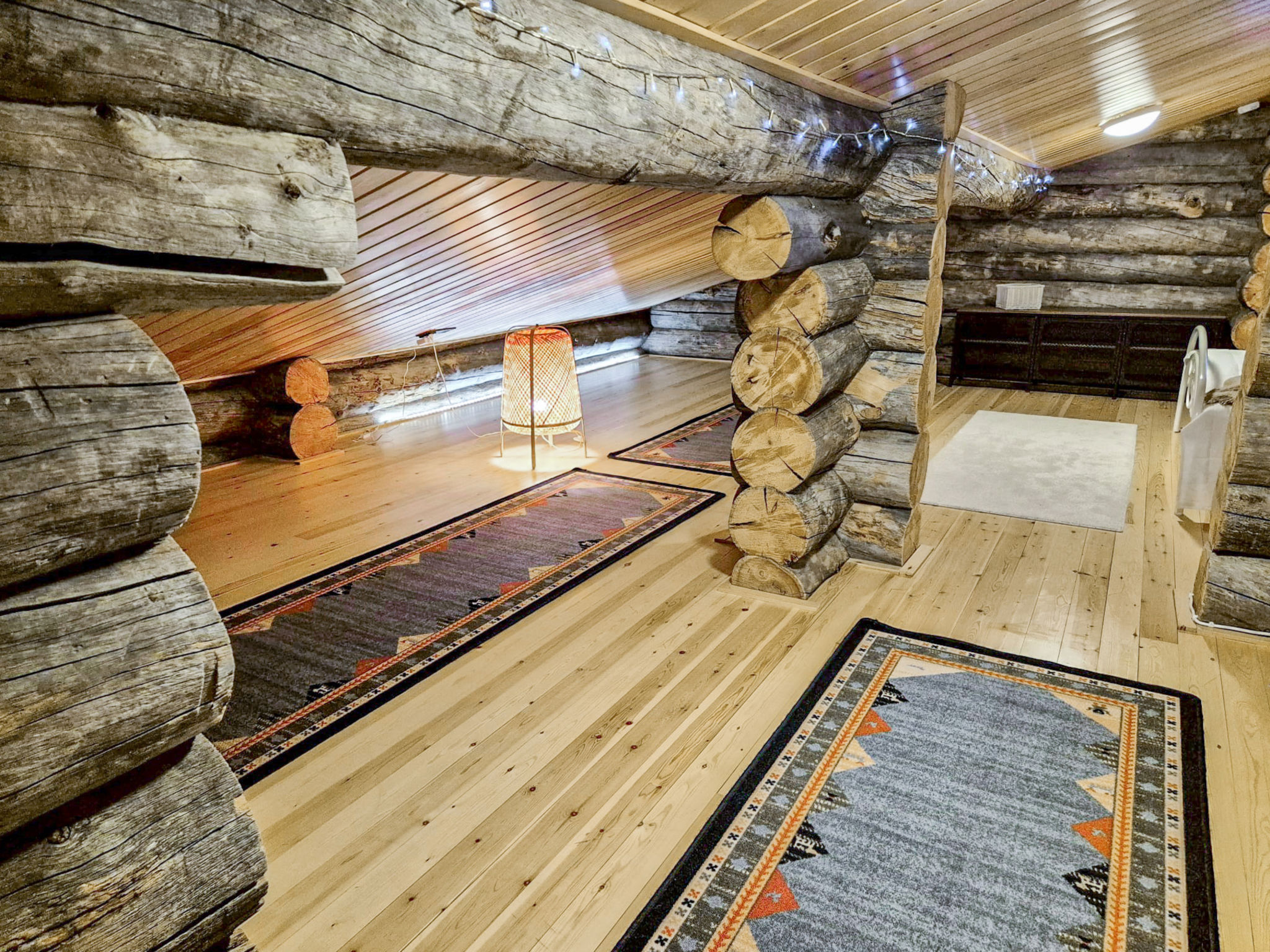 Villa rokova - Inside
