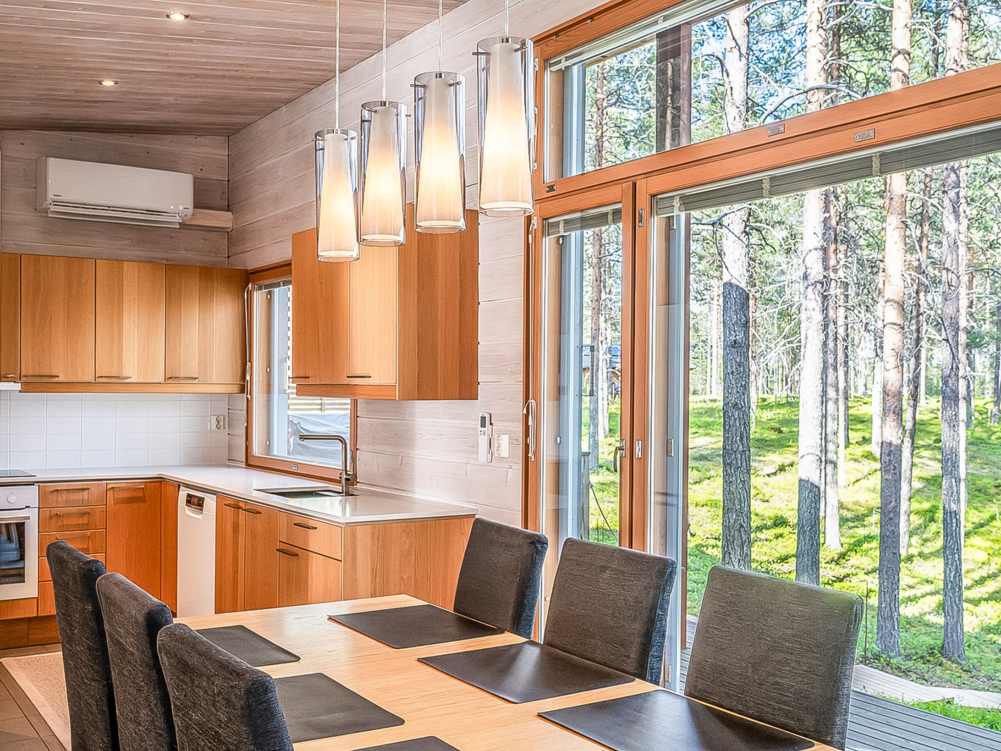 Aan het meer: Stijlvol vakantiehuis Koukunmaja in Kuusamo - foto 2
