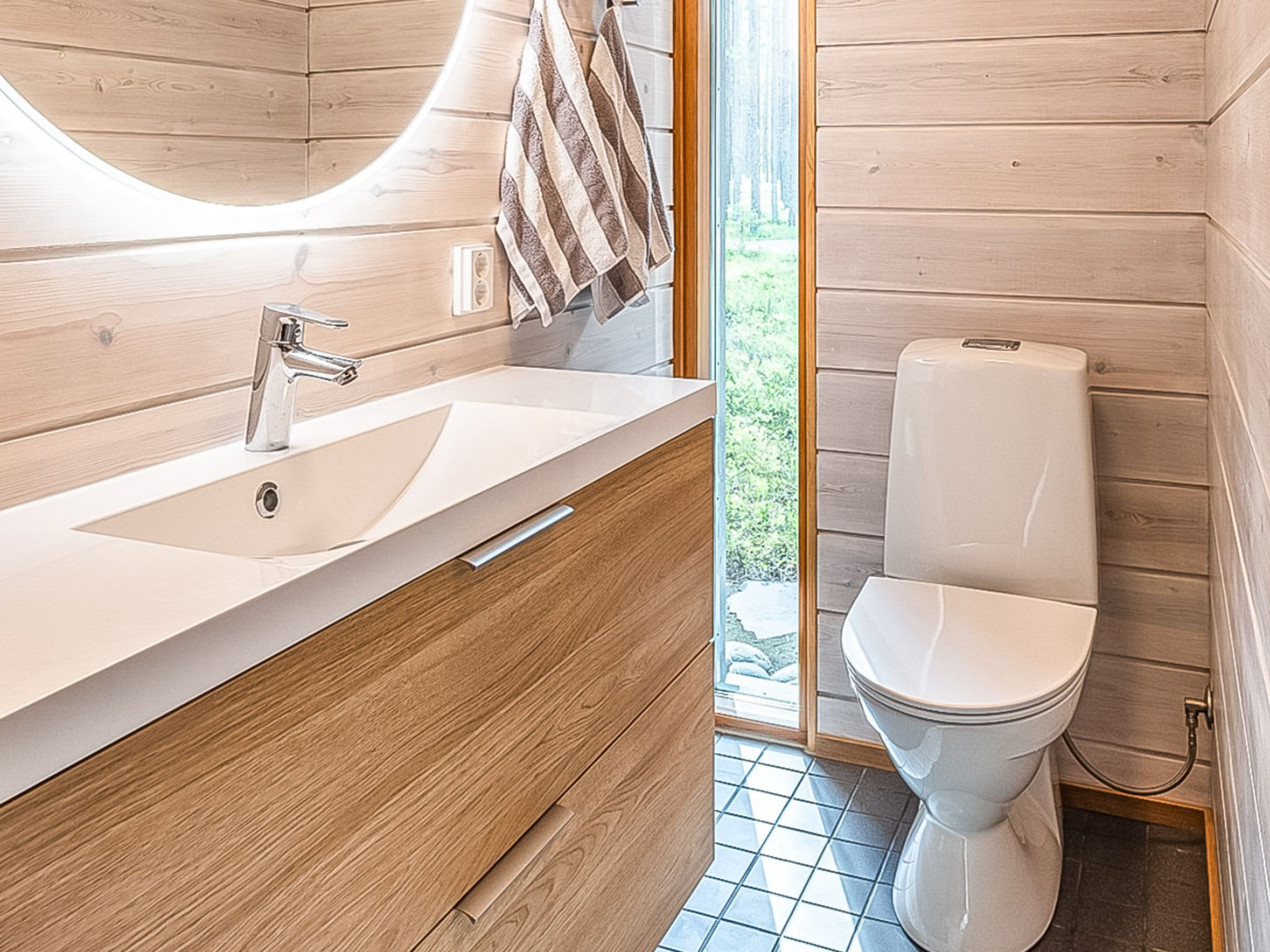 Aan het meer: Stijlvol vakantiehuis Koukunmaja in Kuusamo - foto 5