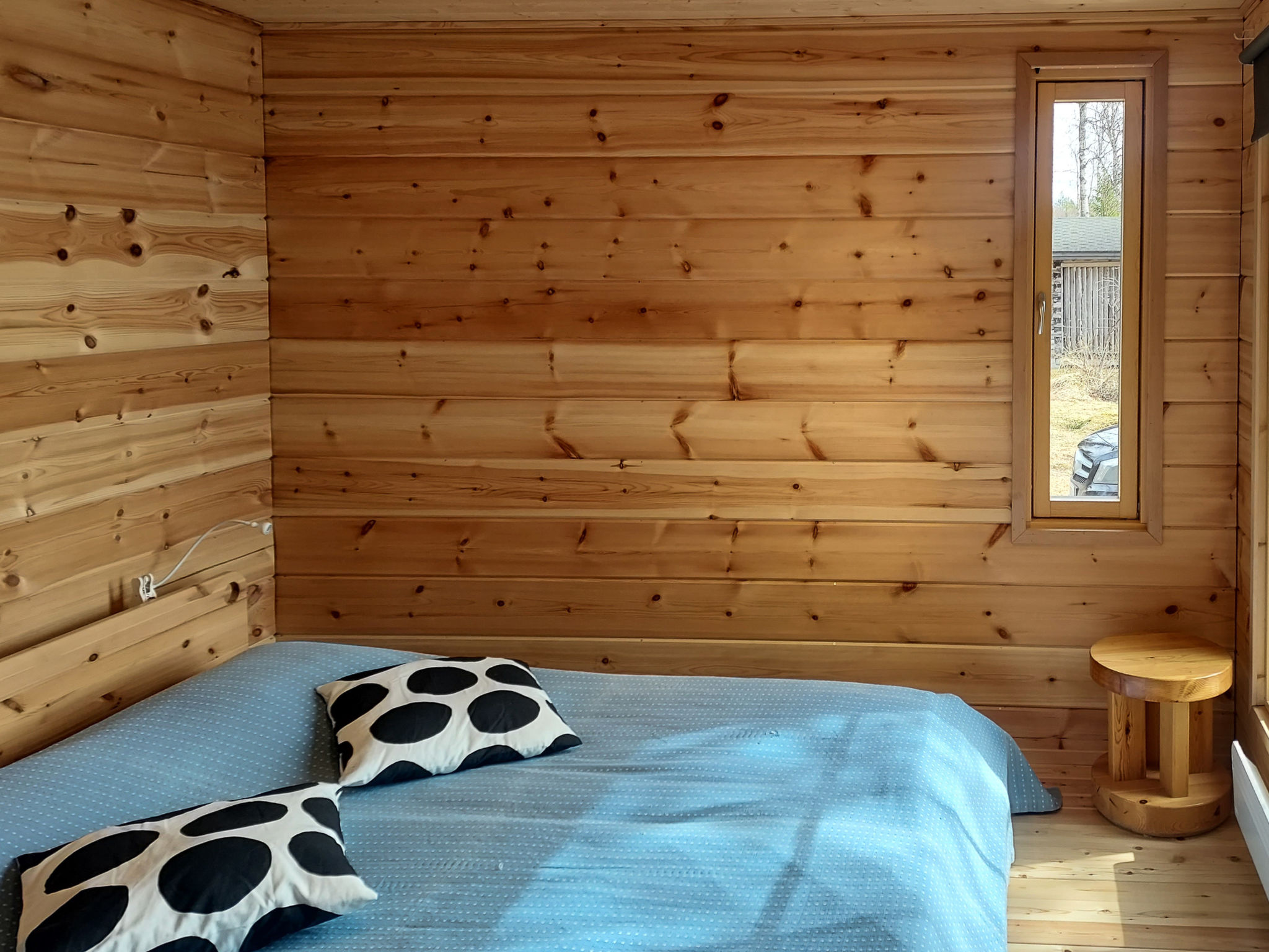 Alakitkajärvi, takkusalmi - Inside