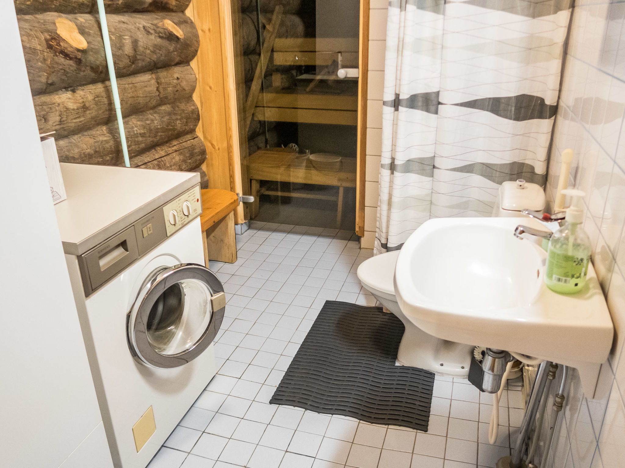 Ykkösruka 3, 3a - Binnen
