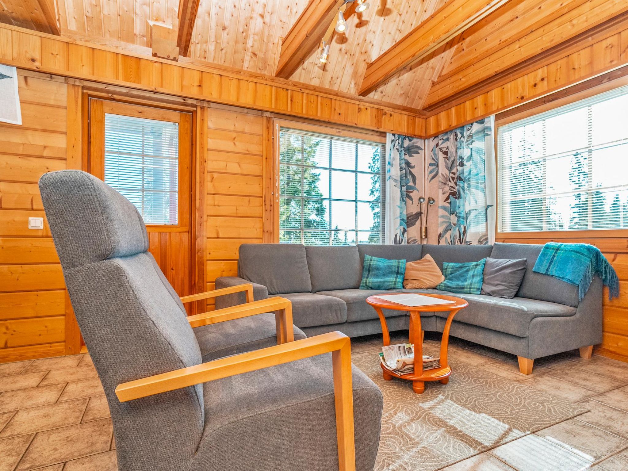 Photo of Kinostupa 1a (2)