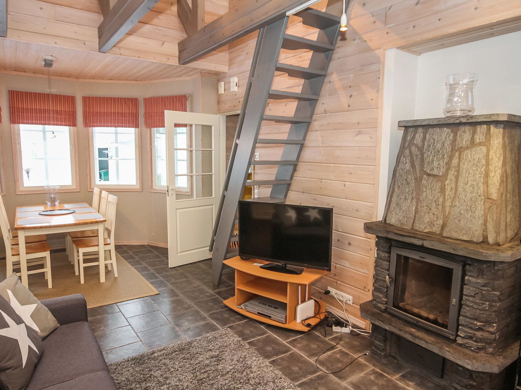 Photo of Rukan taikavuosselin helmi 8 a