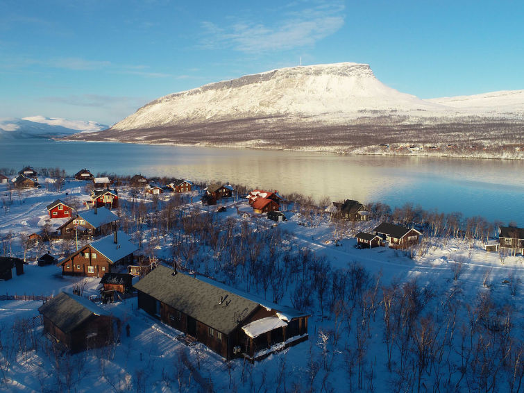 Vakantiehuis op 500m van het meer in Enontekiö met uitzicht op Saana in Enontekiö
