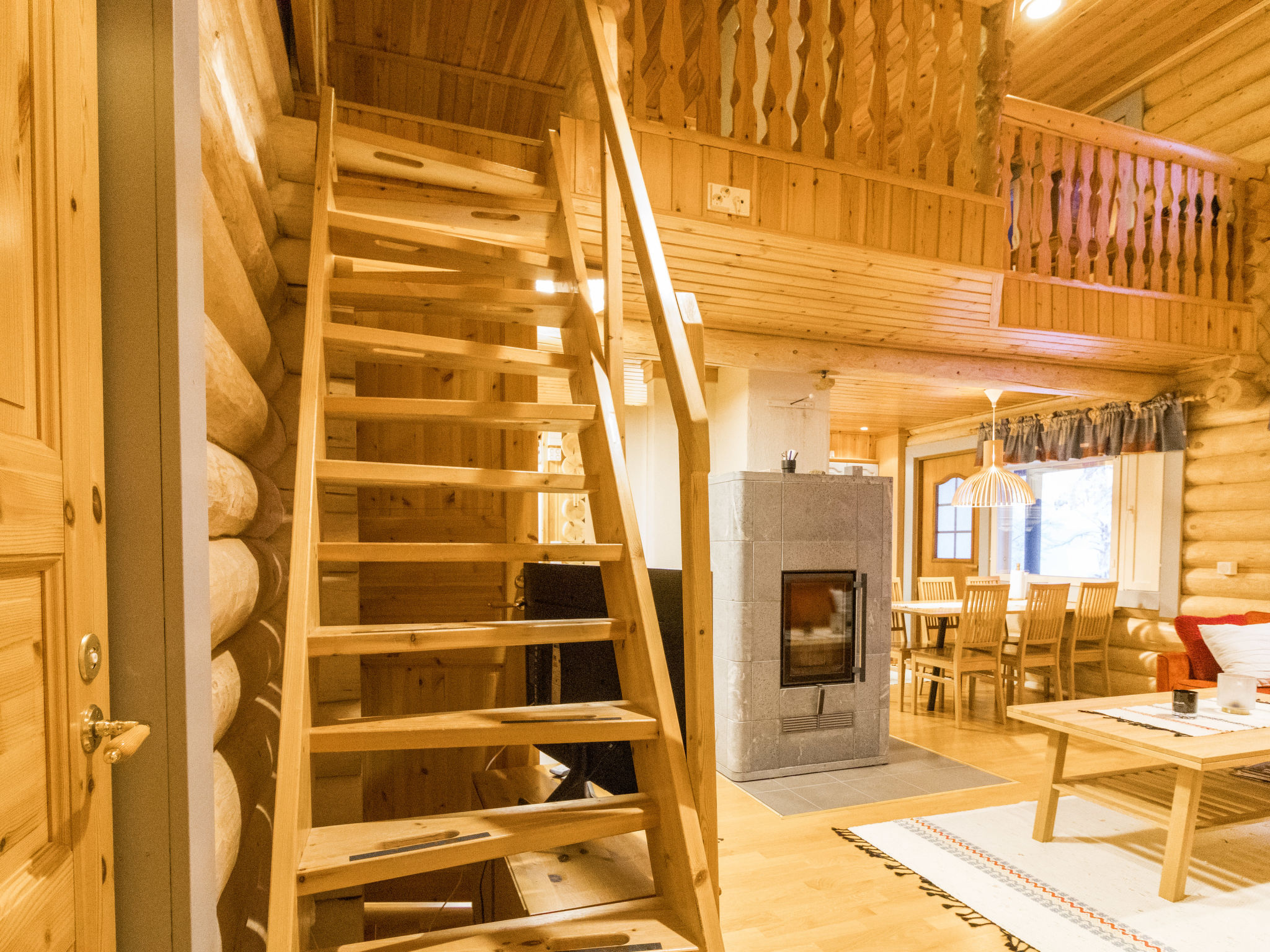 Salvostie 13, hetta-Drinnen