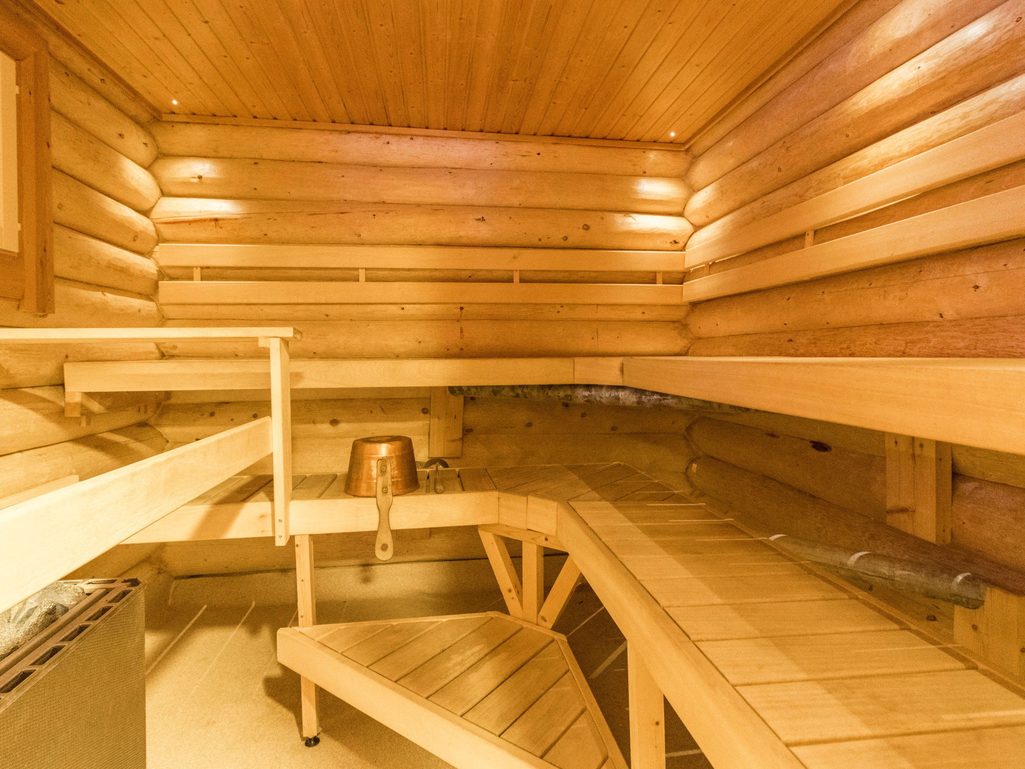 Salvostie 13, hetta-Drinnen