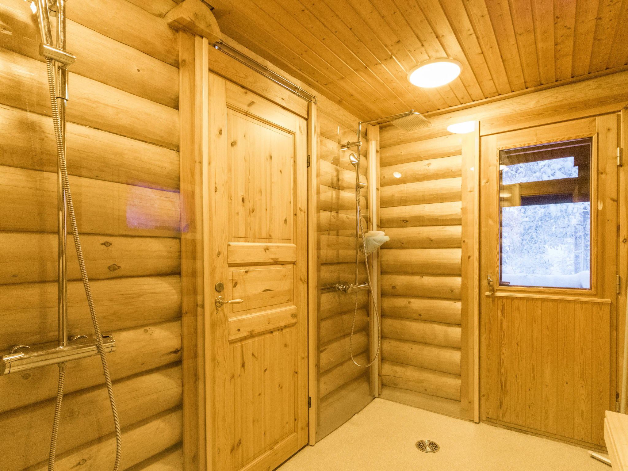 Salvostie 13, hetta-Drinnen