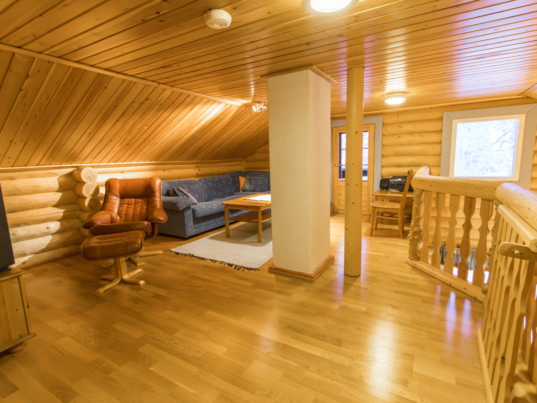 Salvostie 13, hetta-Drinnen