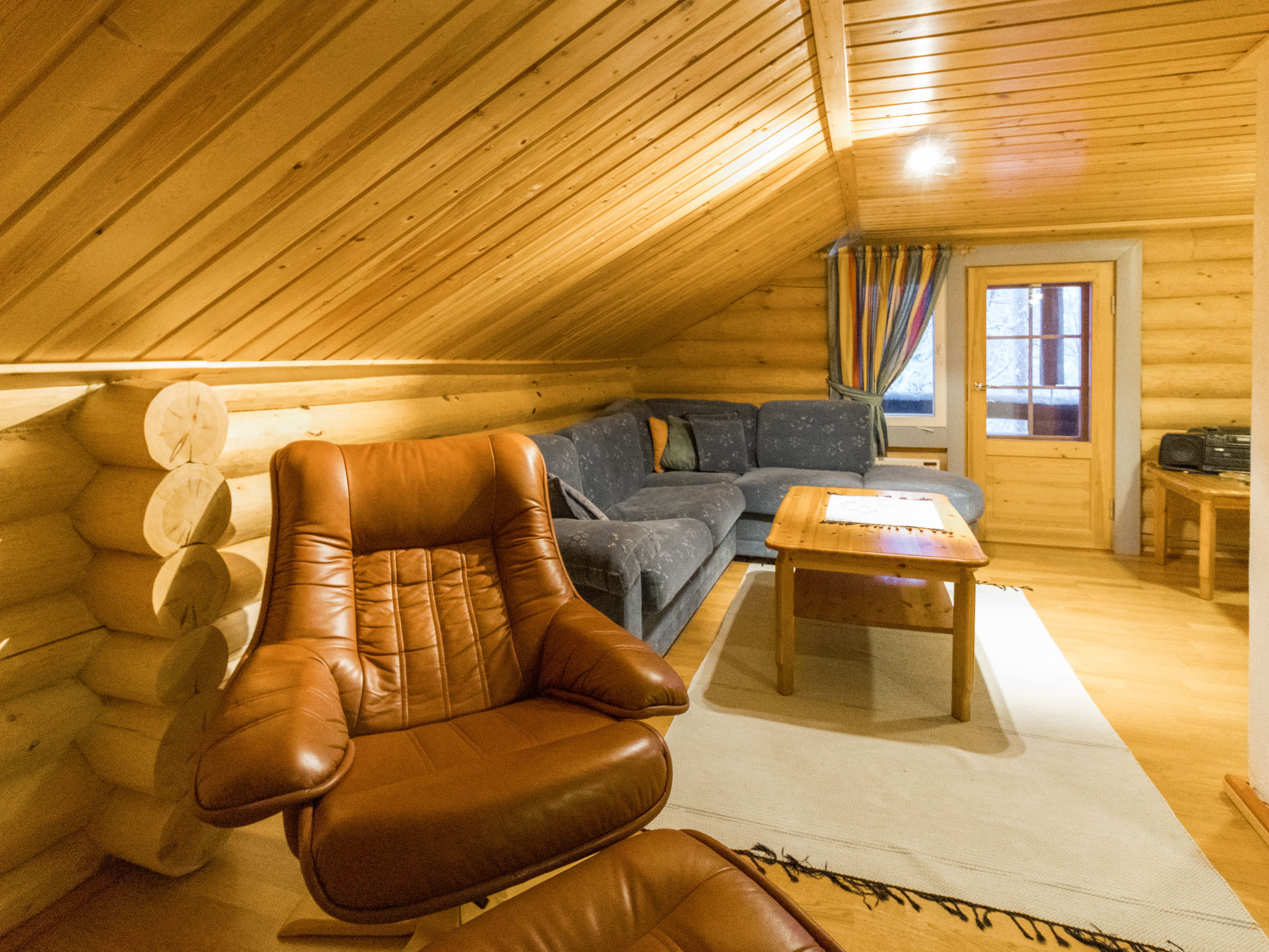 Salvostie 13, hetta-Drinnen