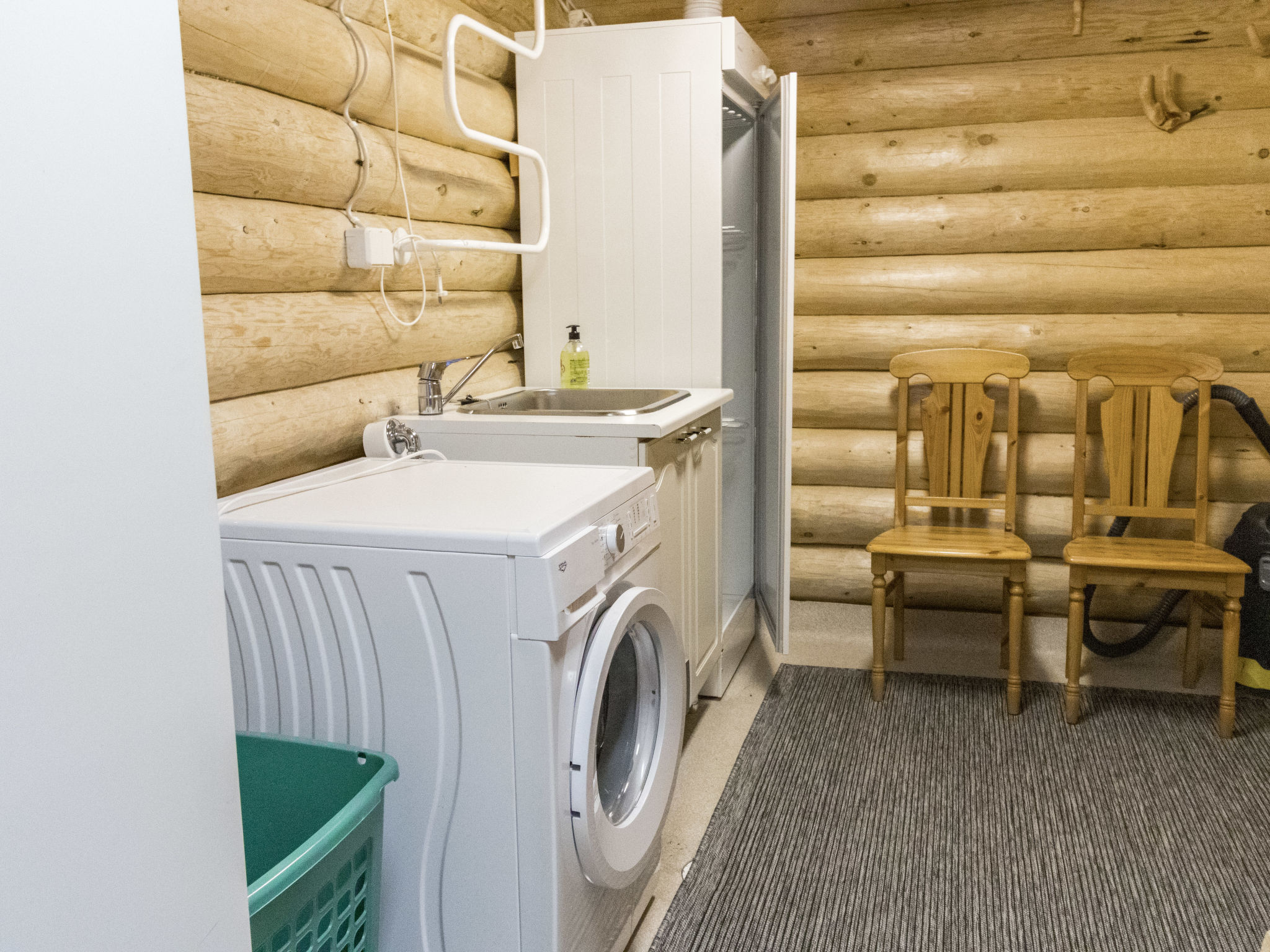 Salvostie 13, hetta-Drinnen