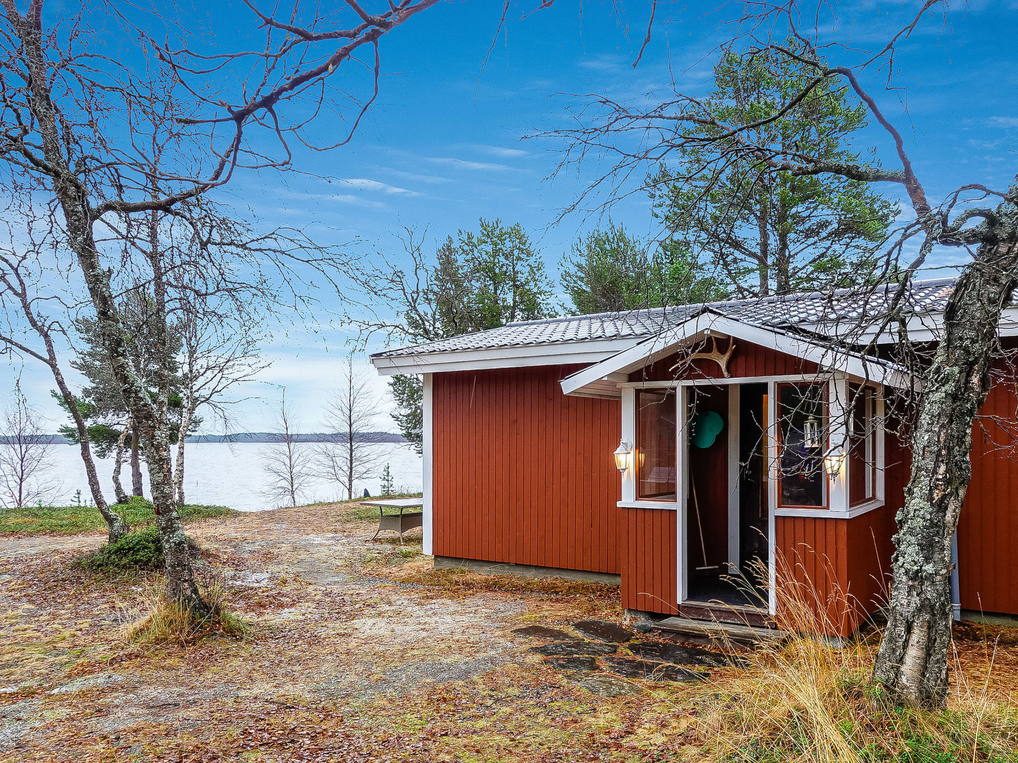 Mellaniemi - Drinnen